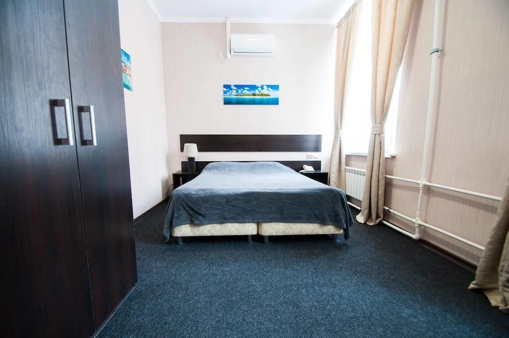 Hotel Voyager