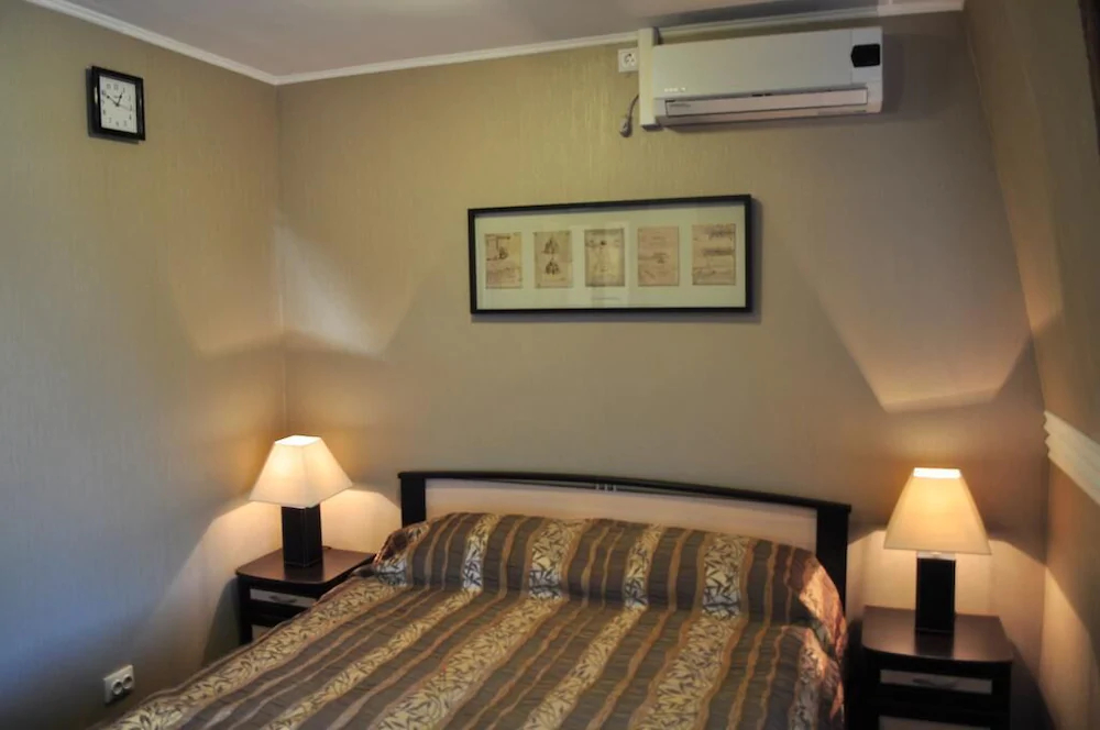 Hotel Voyager