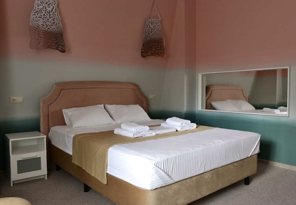 Inn Eliton