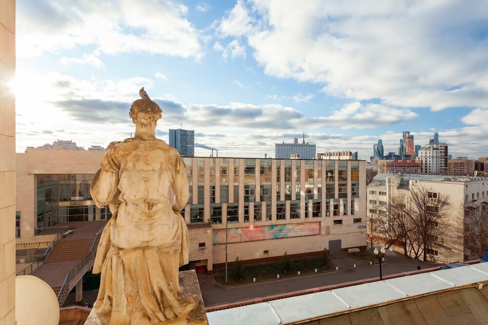 IZBA Kudrinskaya Tower