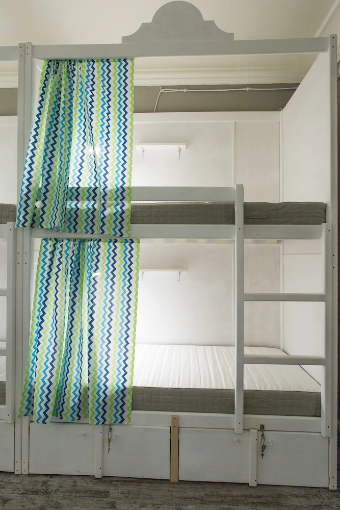 Jolly Hostel