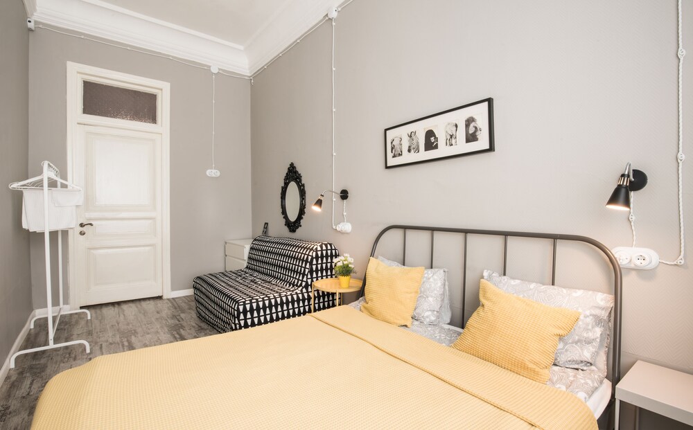 Jolly Hostel
