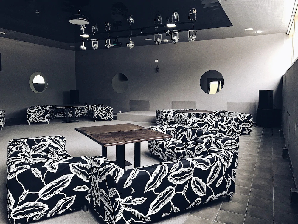 Juna Life Country Club Hotel