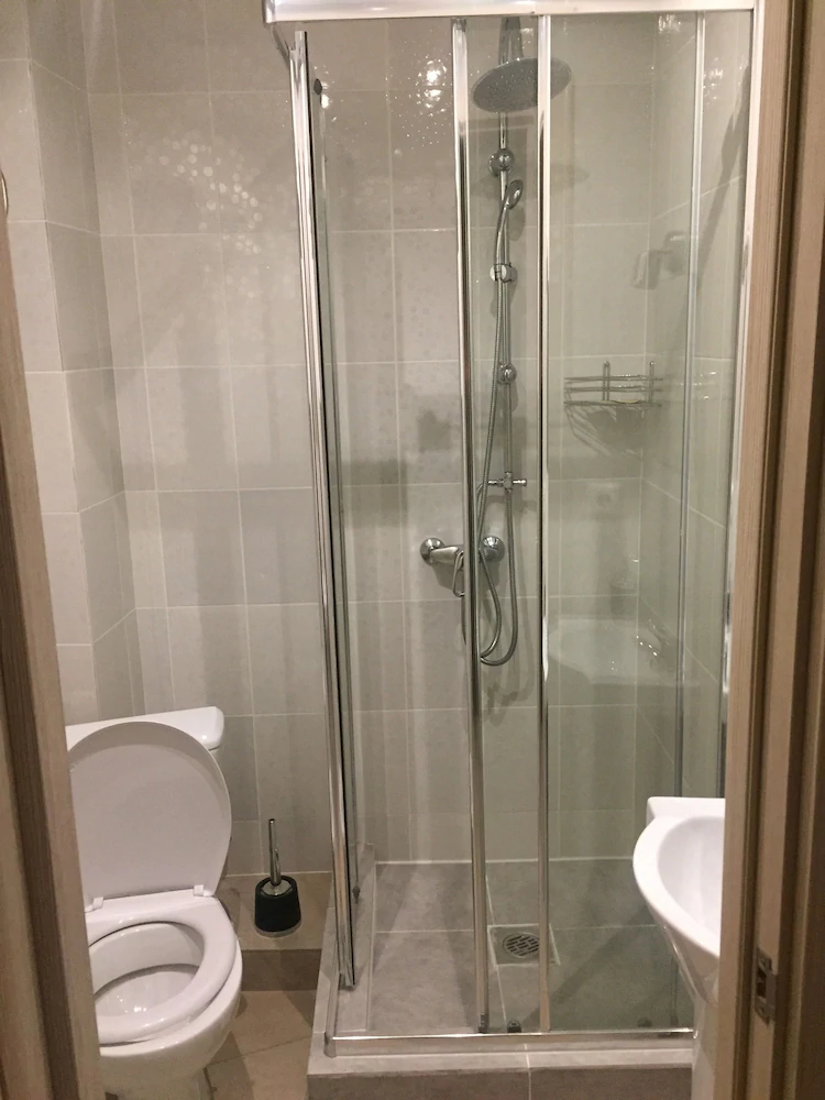 Khalva Hotel