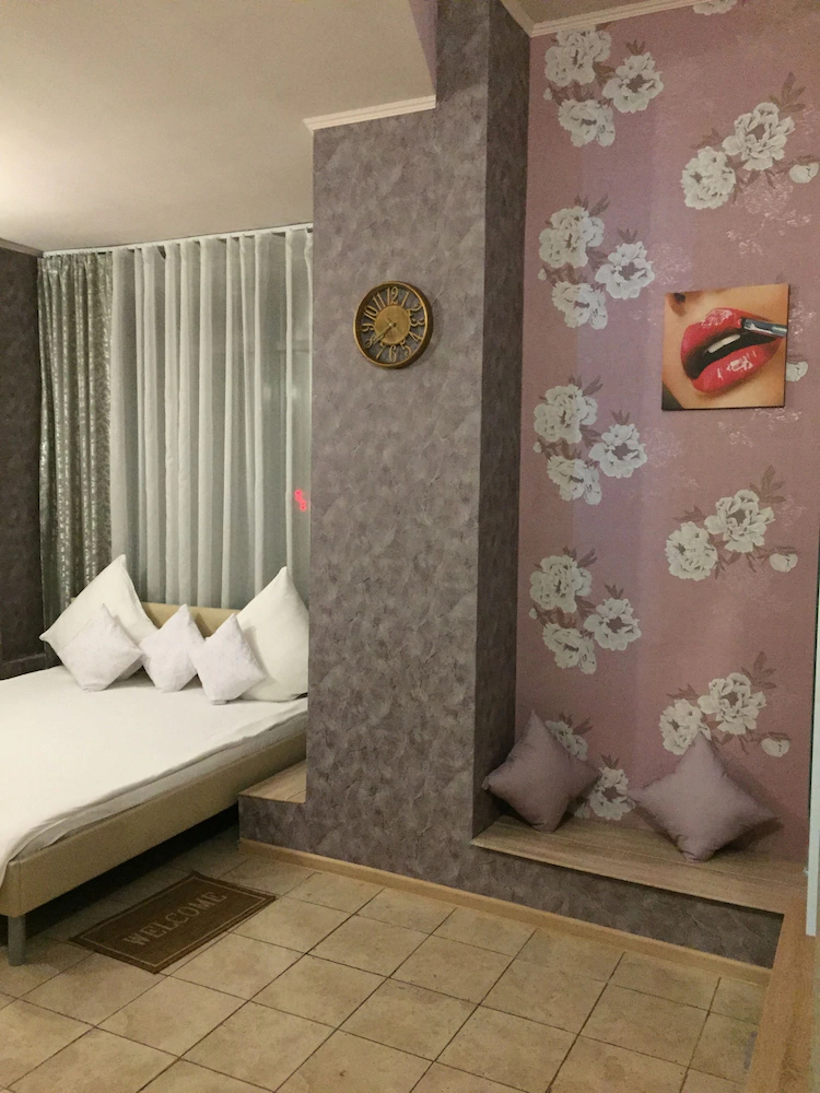 Khalva Hotel