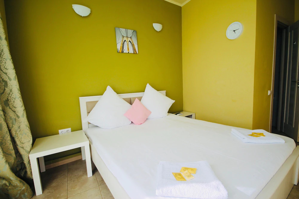 Khalva Hotel