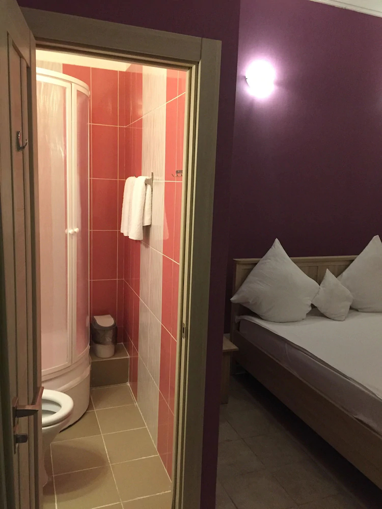 Khalva Hotel