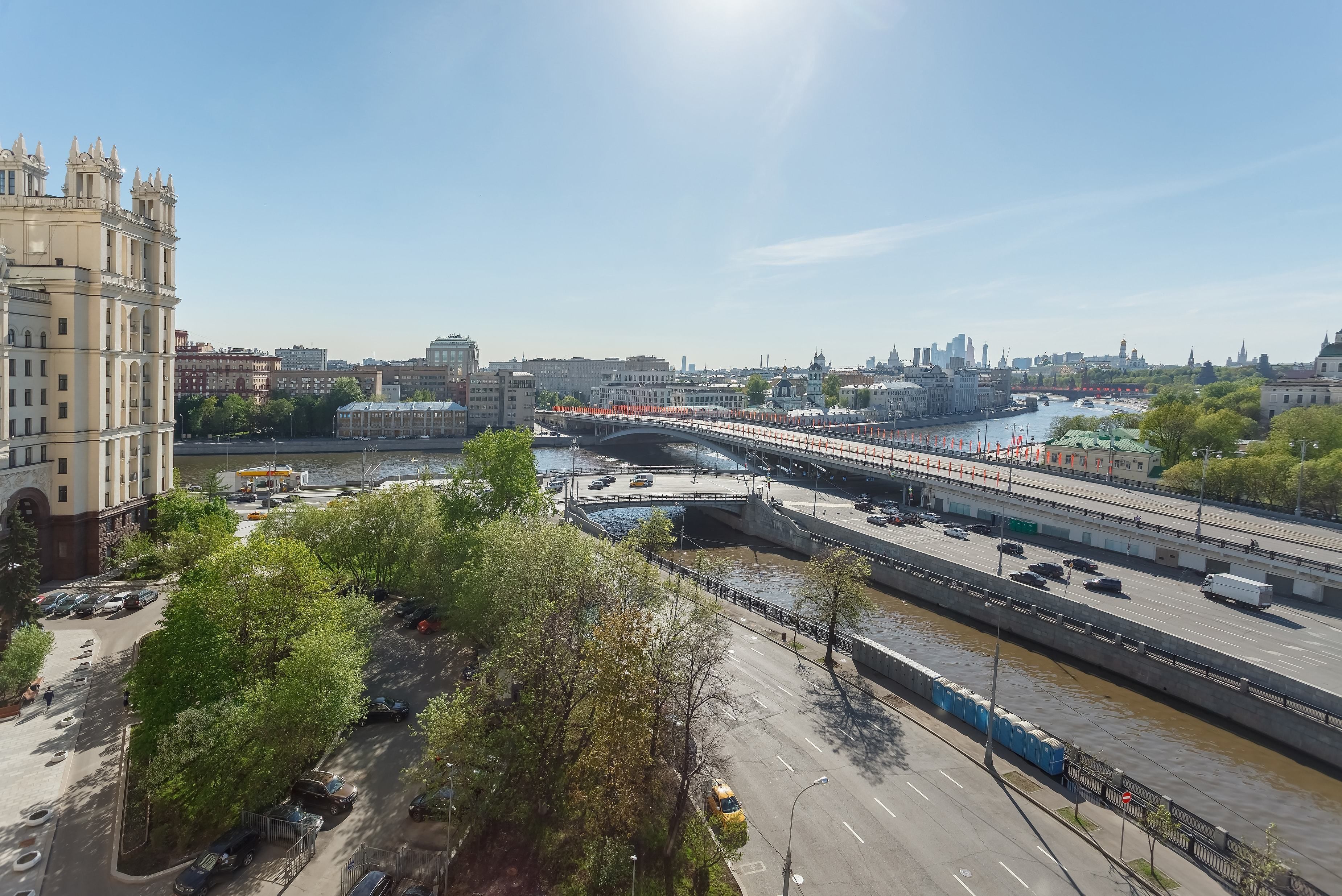 Kotelnicheskaya Royal Tower