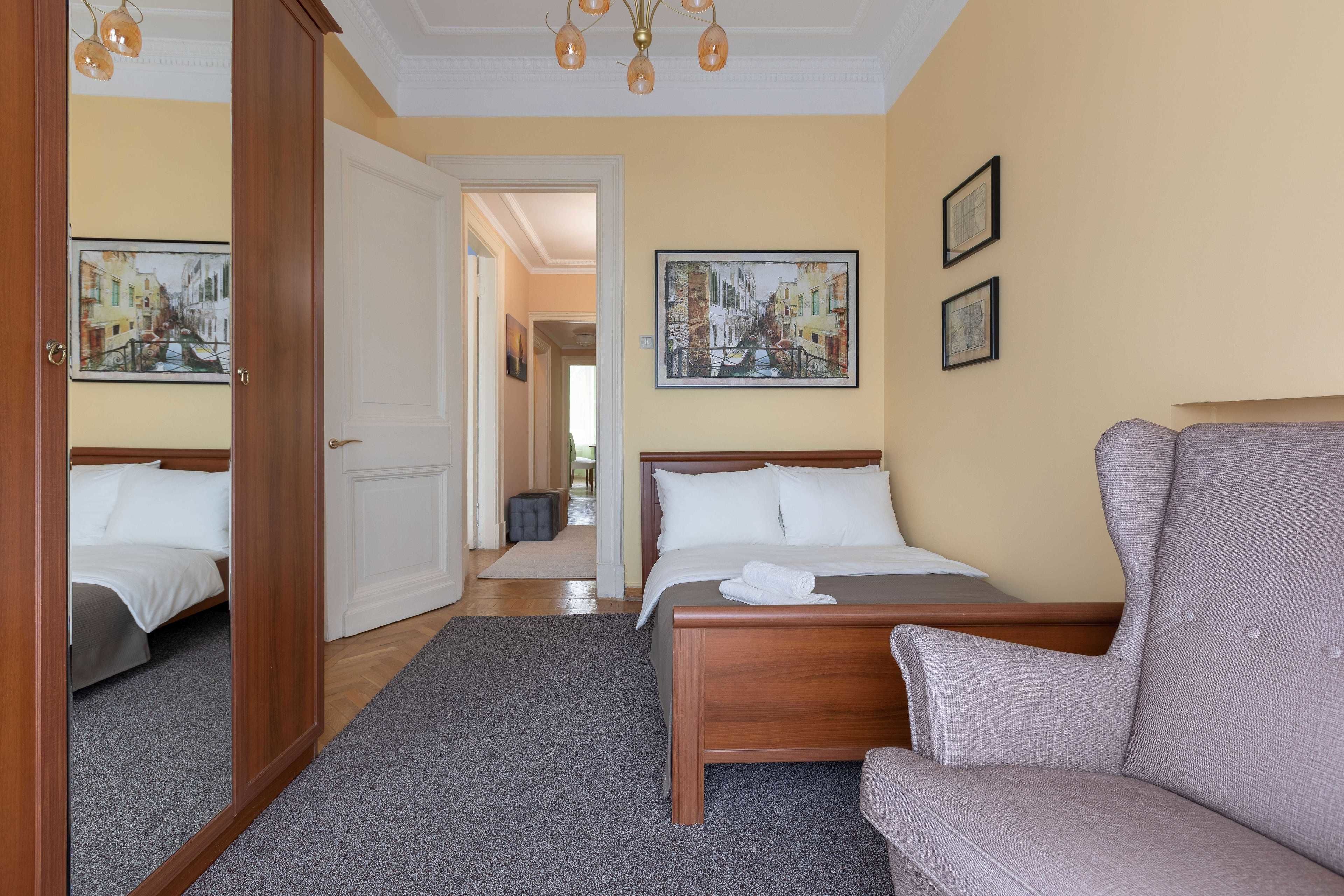 Kotelnicheskaya Royal Tower