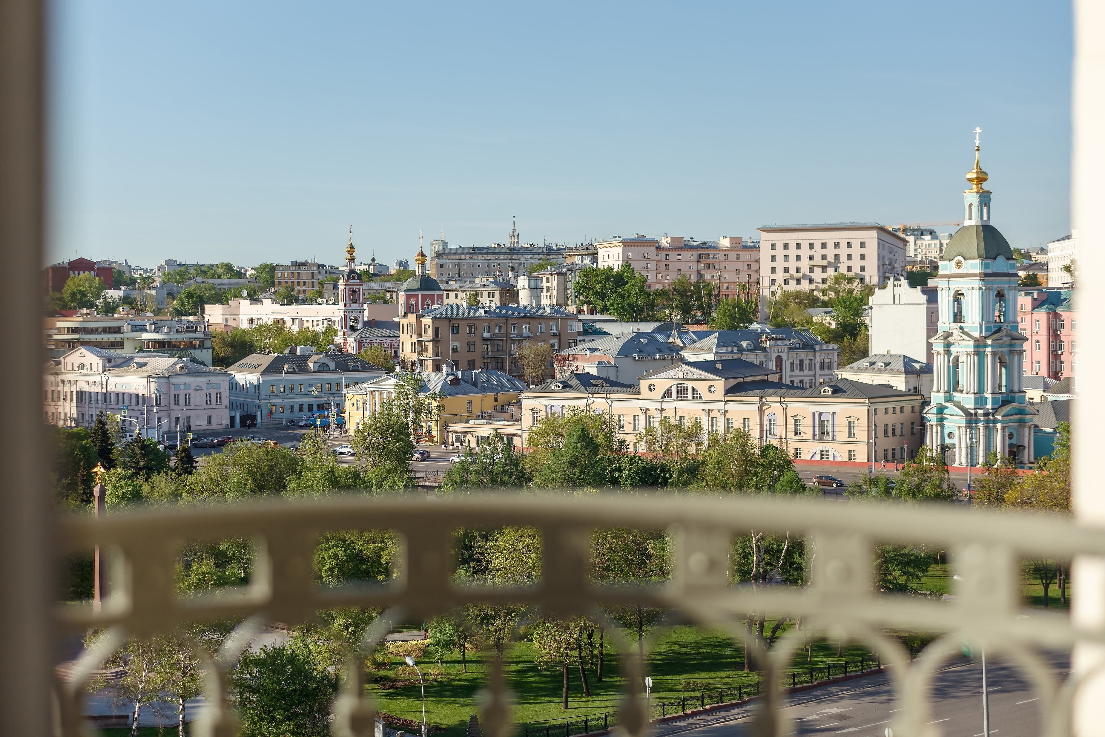 Kotelnicheskaya Royal Tower