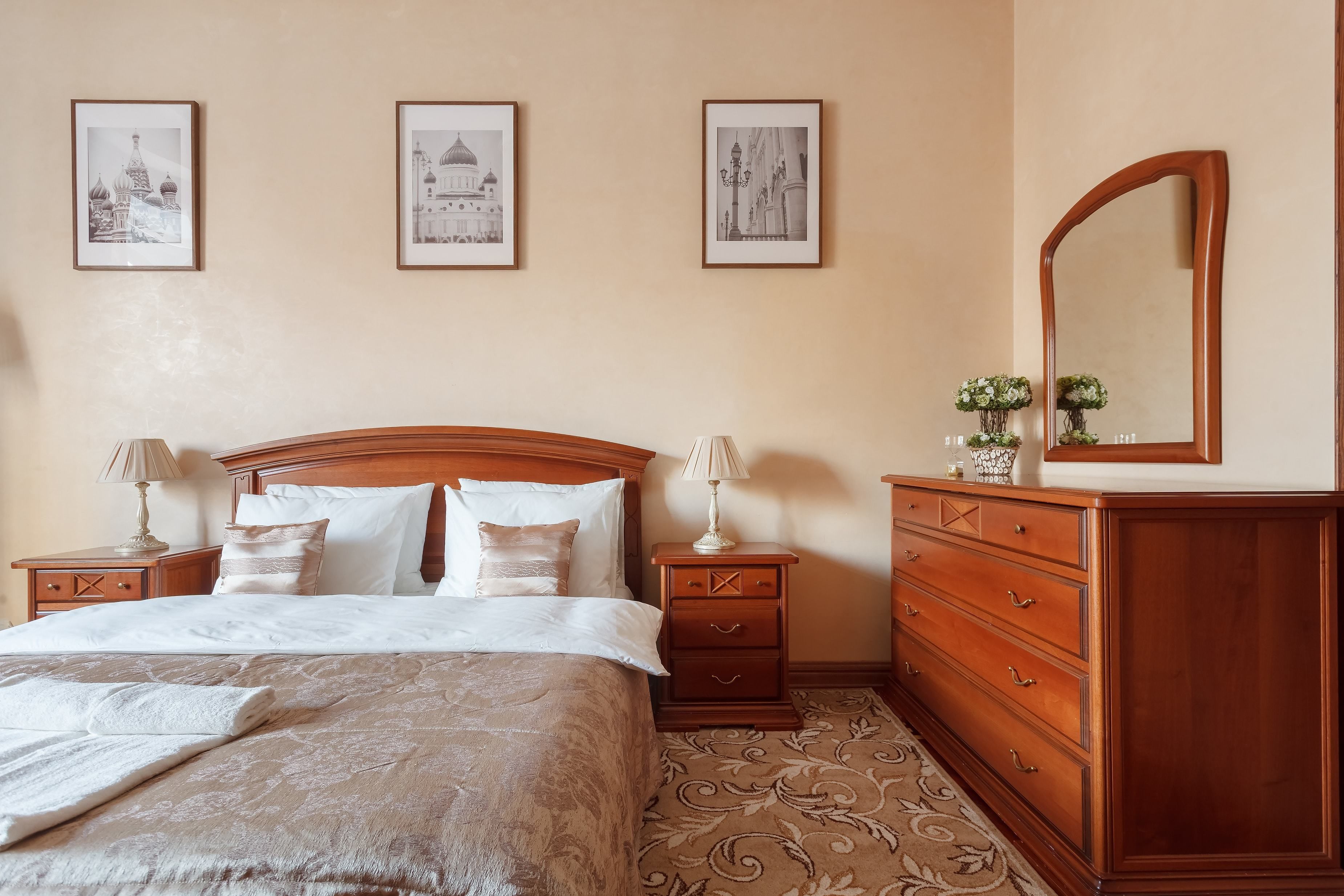 Kotelnicheskaya Royal Tower