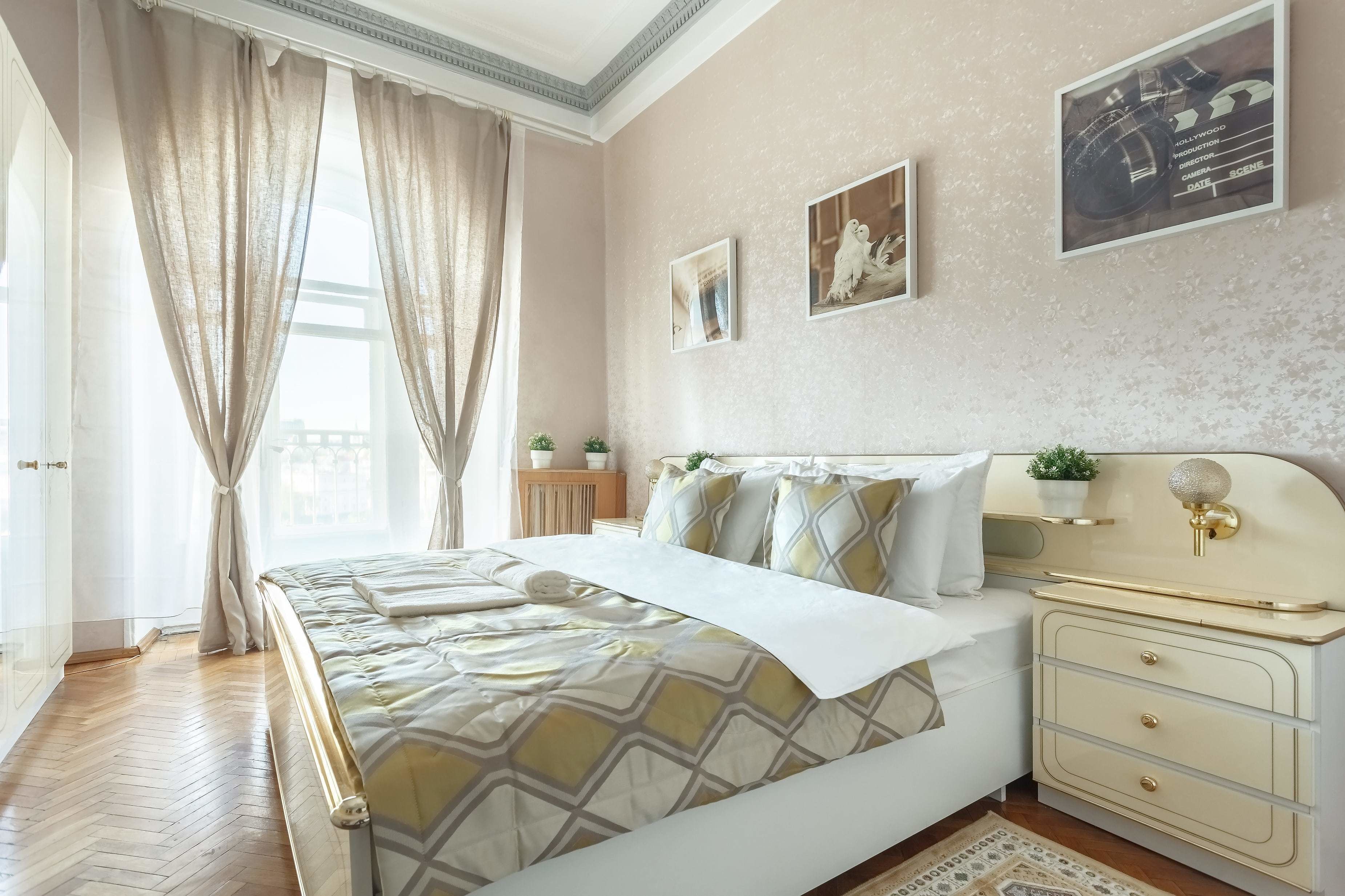 Kotelnicheskaya Royal Tower