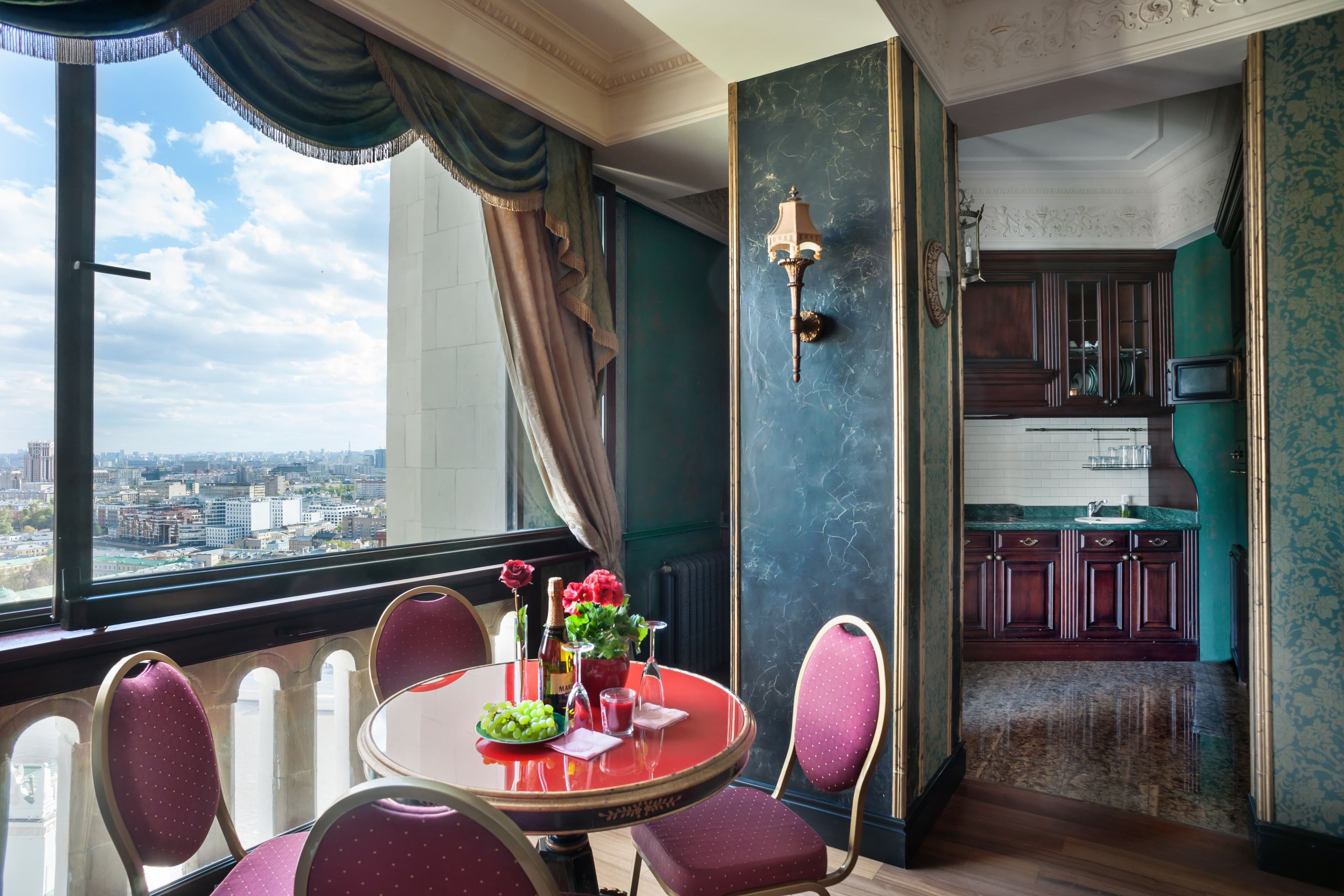 Kotelnicheskaya Royal Tower