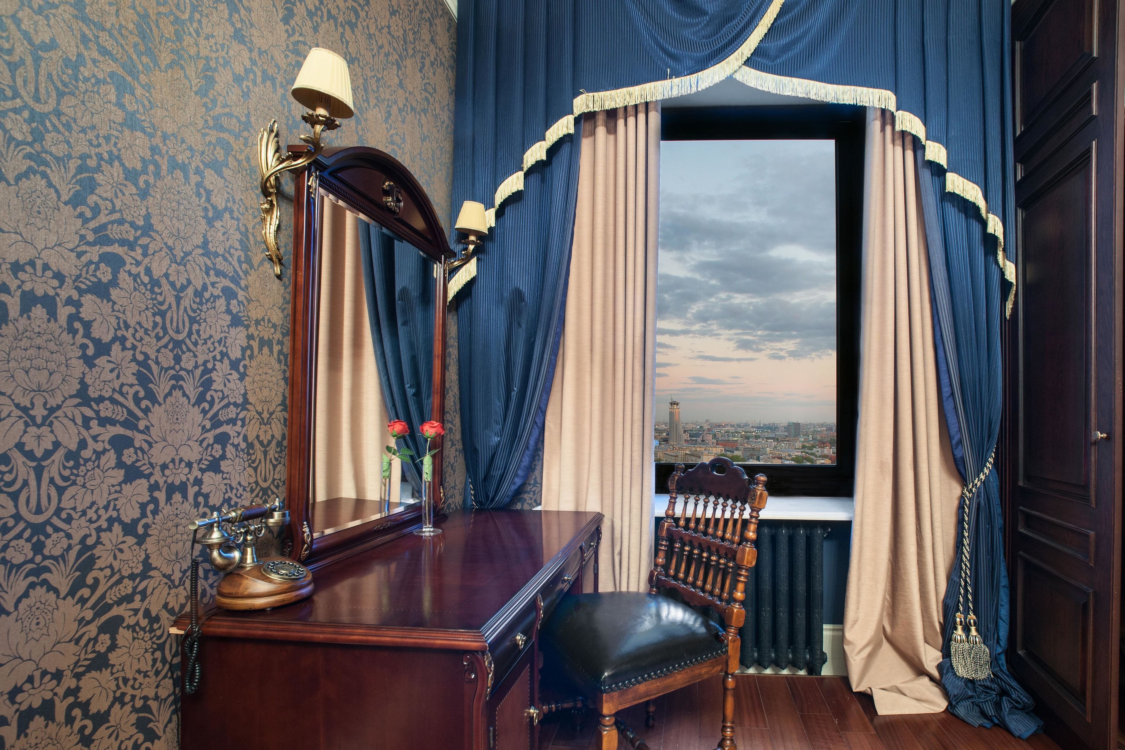 Kotelnicheskaya Royal Tower