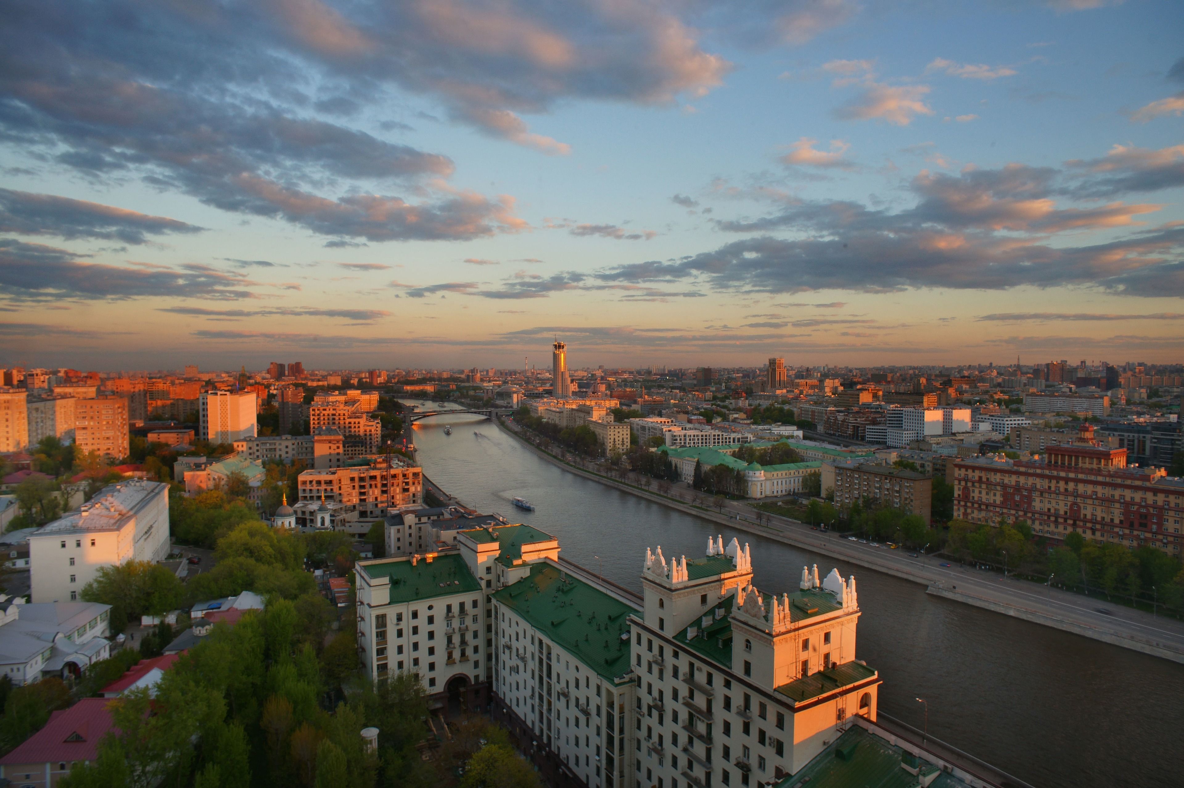 Kotelnicheskaya Royal Tower