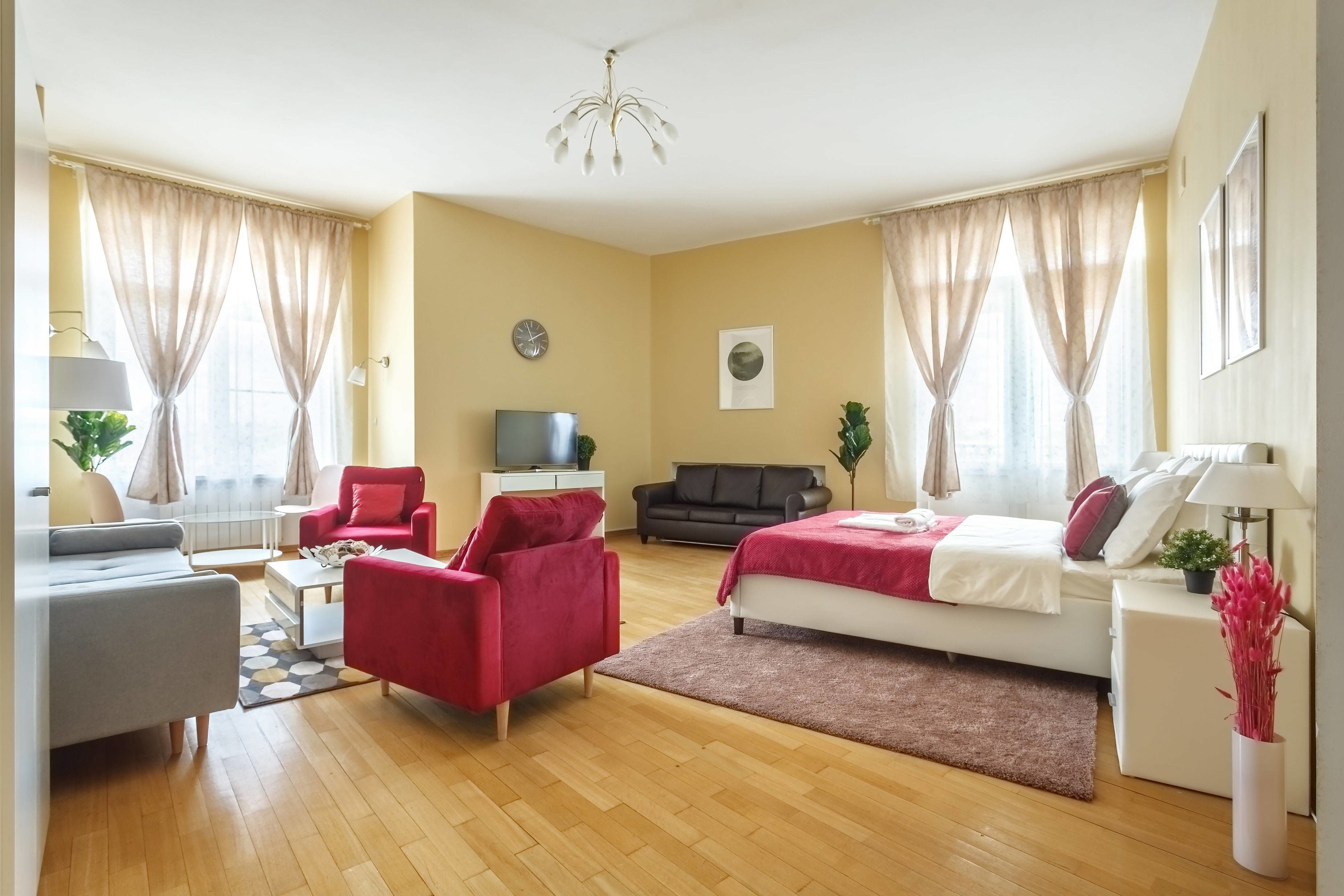 Kotelnicheskaya Royal Tower