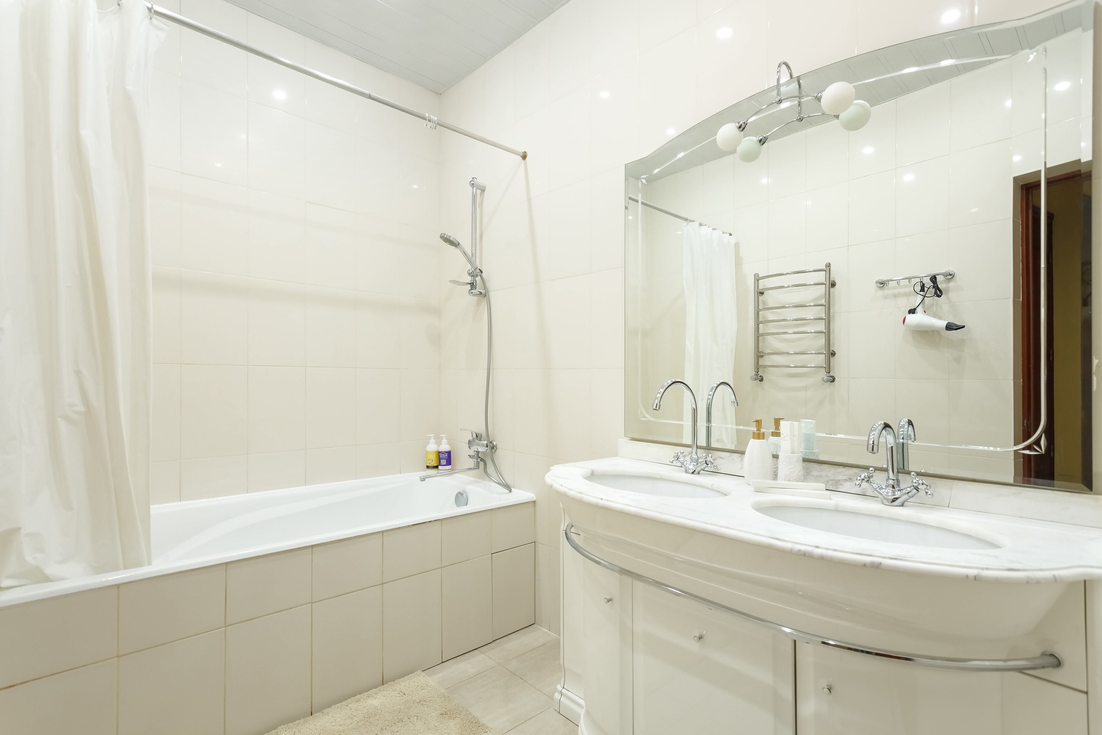 Kotelnicheskaya Royal Tower