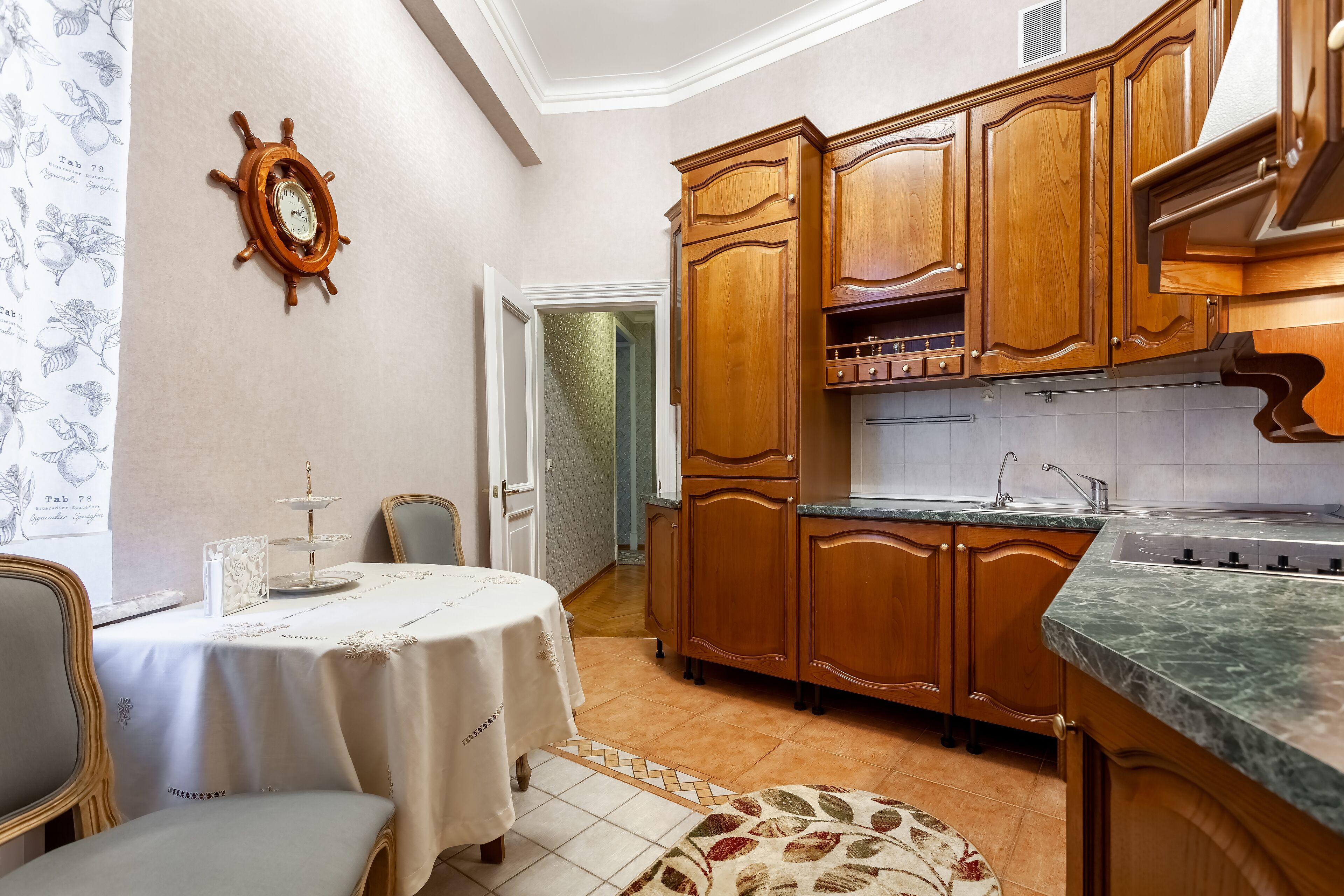 Kotelnicheskaya Royal Tower