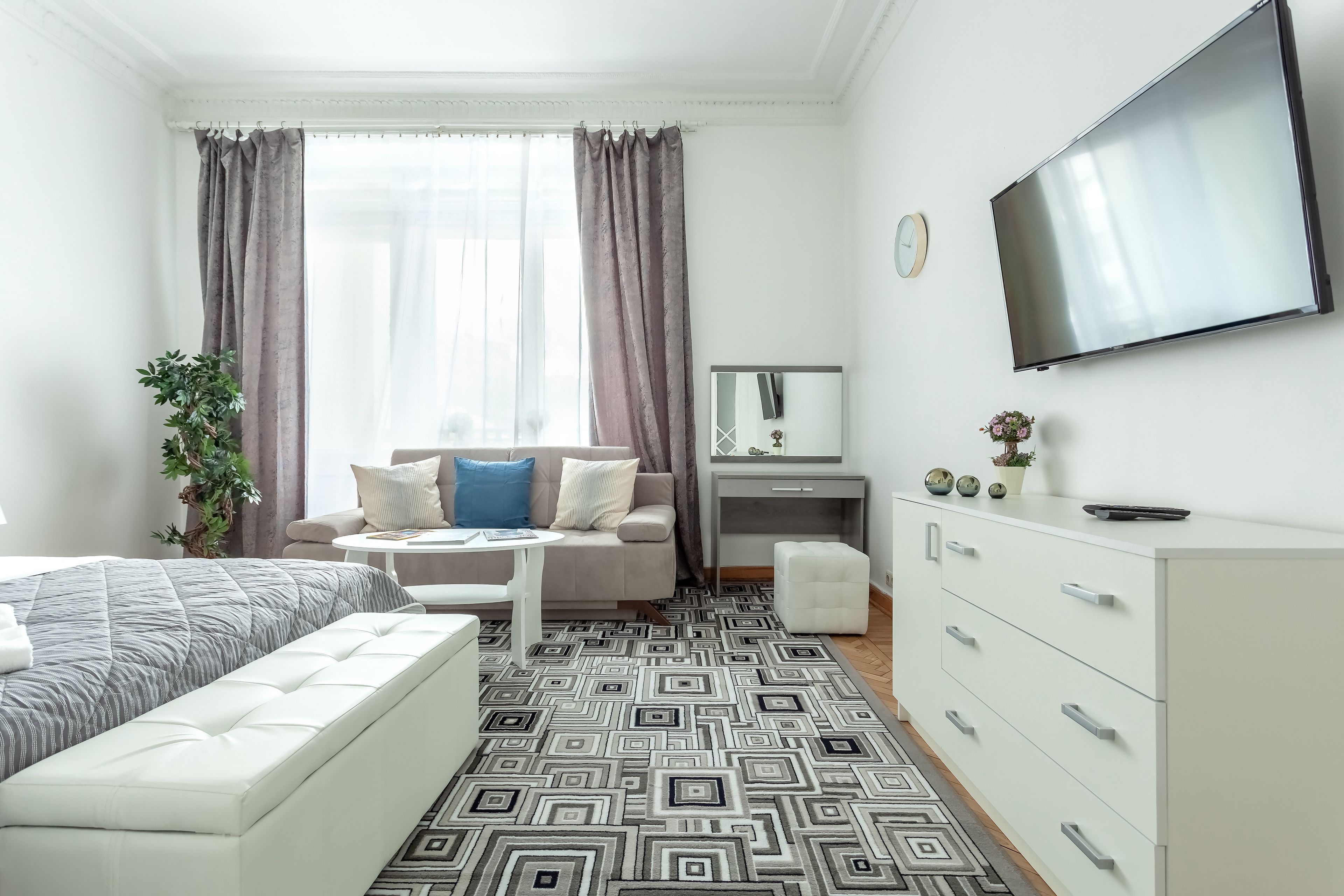 Kotelnicheskaya Royal Tower