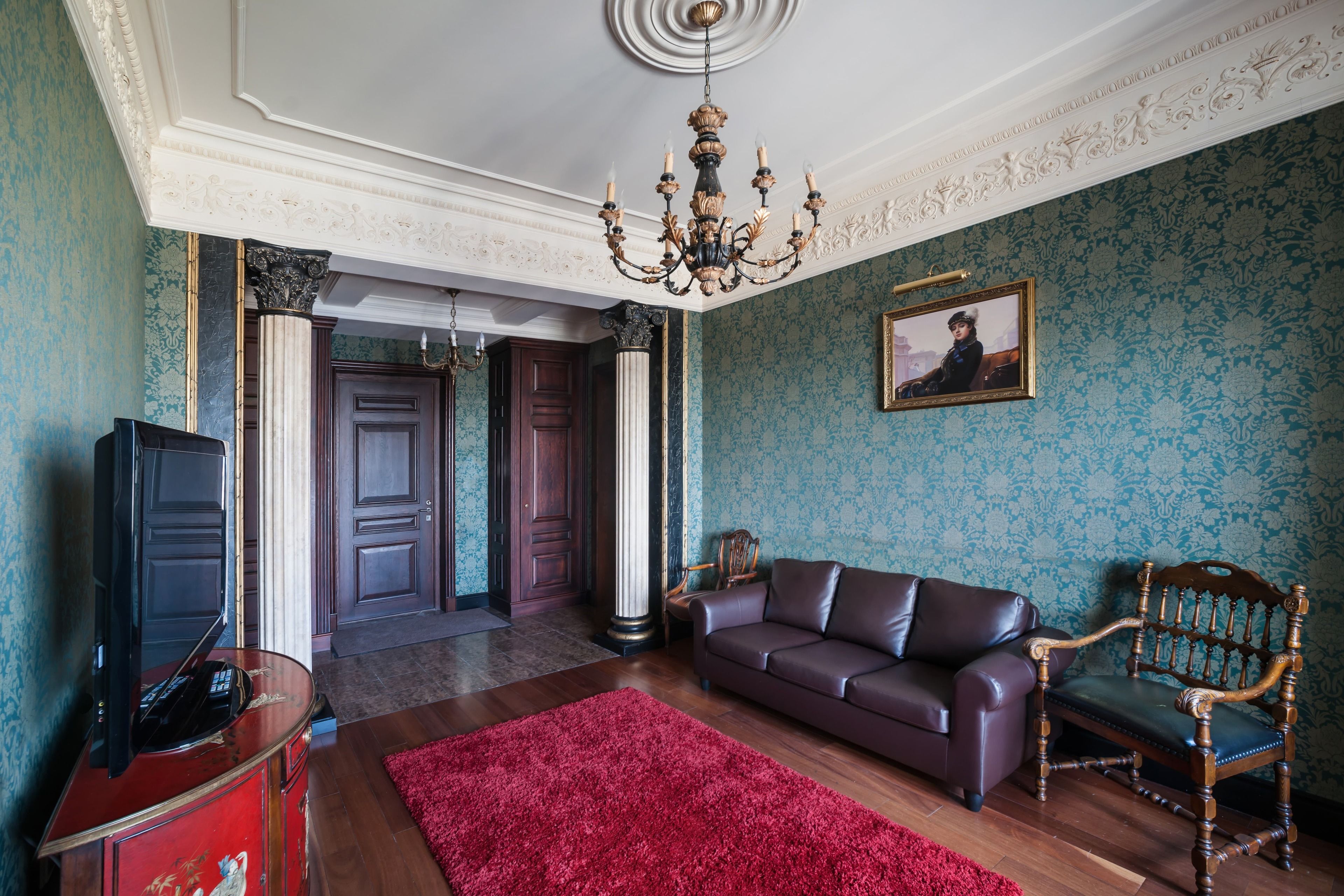 Kotelnicheskaya Royal Tower