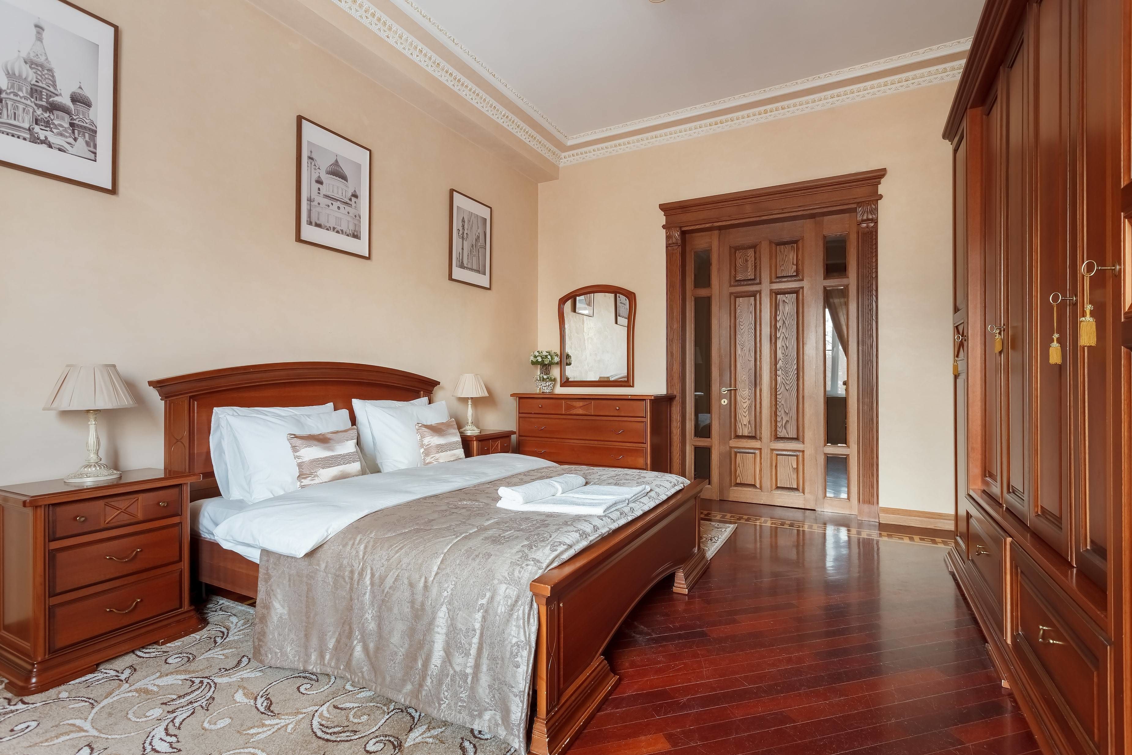 Kotelnicheskaya Royal Tower