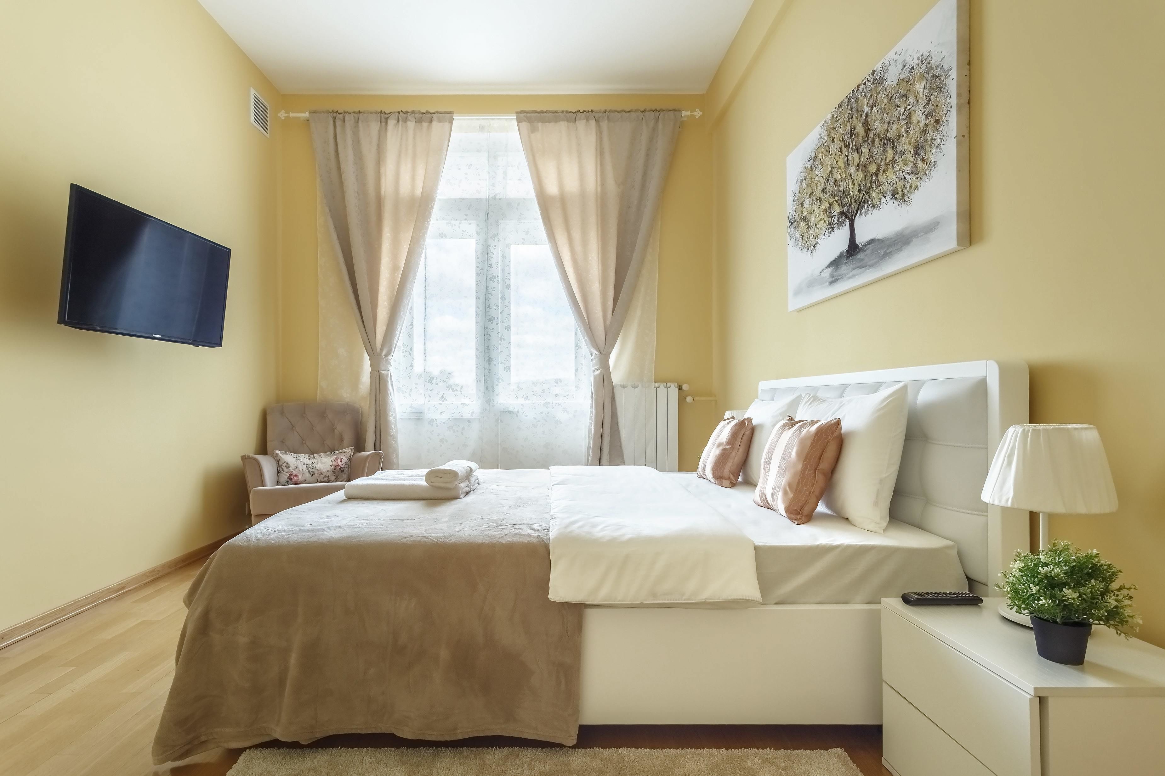 Kotelnicheskaya Royal Tower