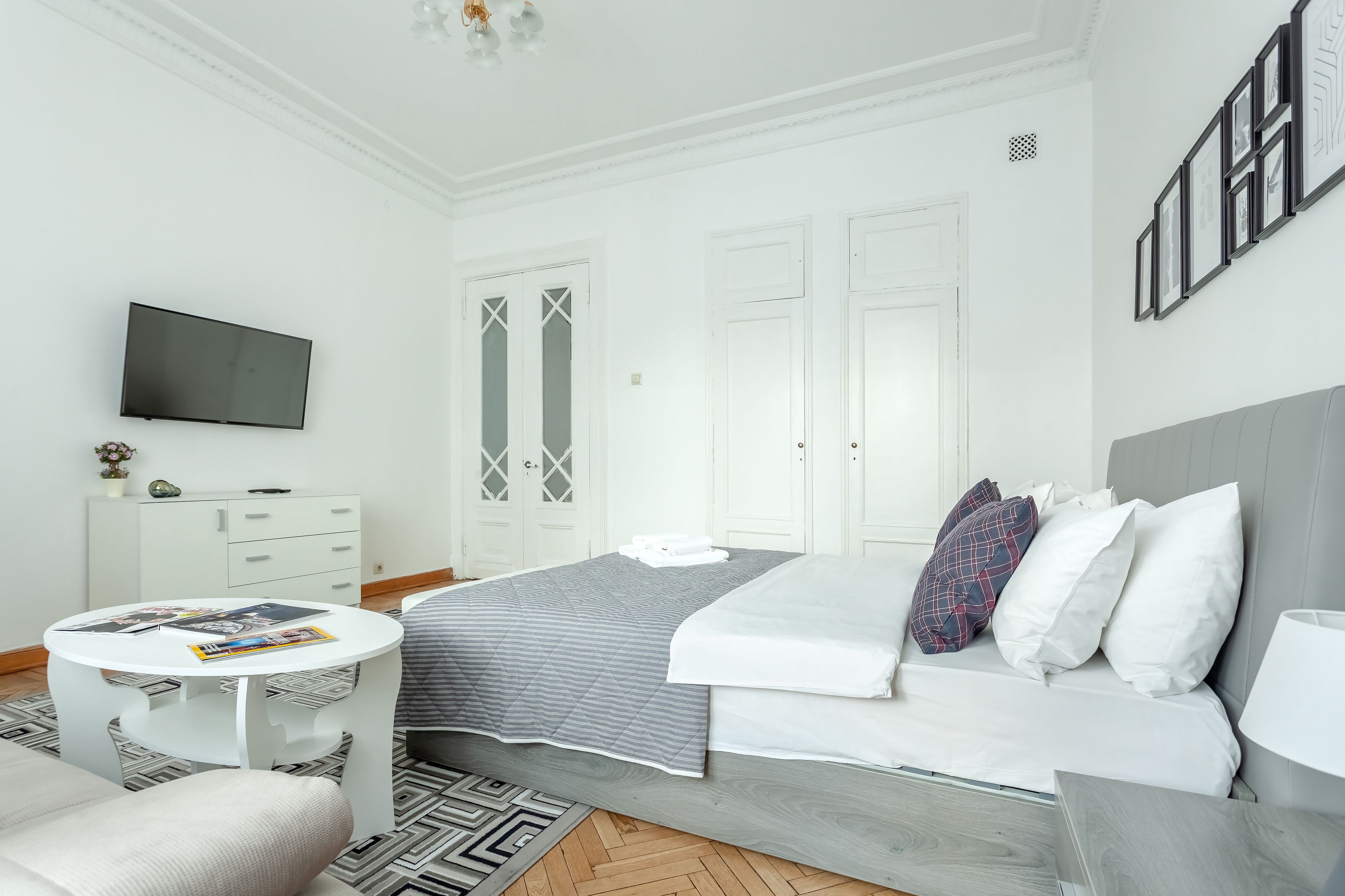 Kotelnicheskaya Royal Tower