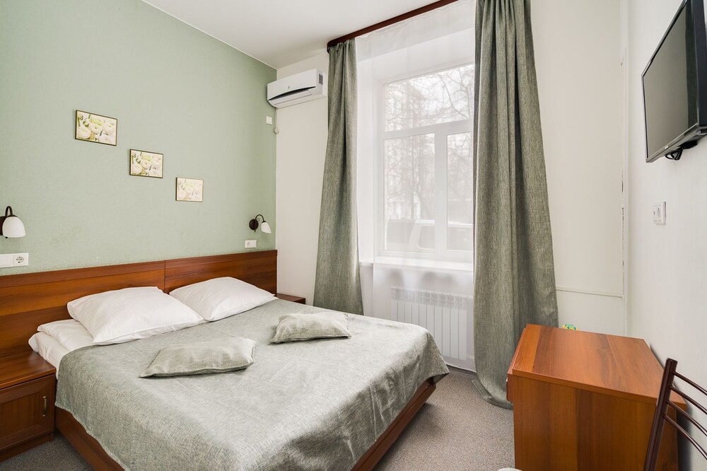 Lefort Hotel