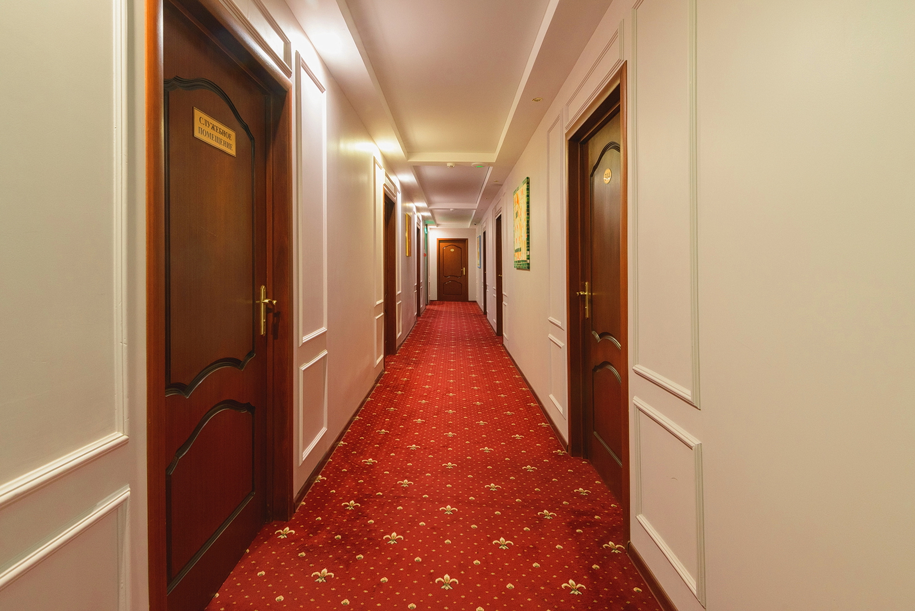 LeonArt Hotel