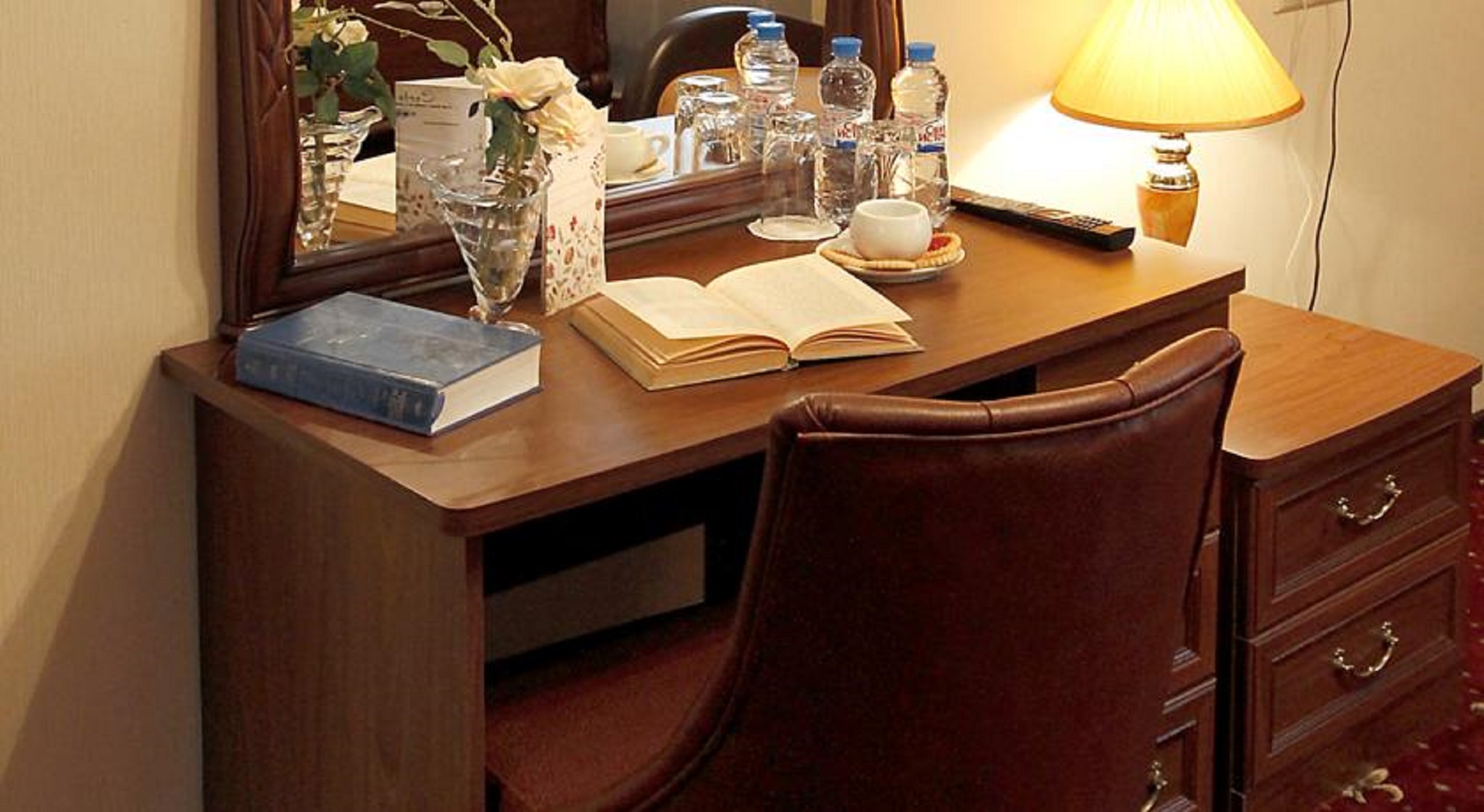 LeonArt Hotel