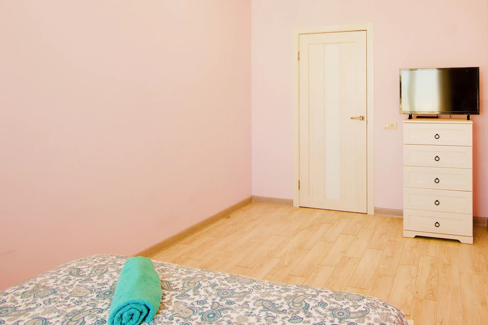 LUXKV Apartment on Nikoloyamskiy