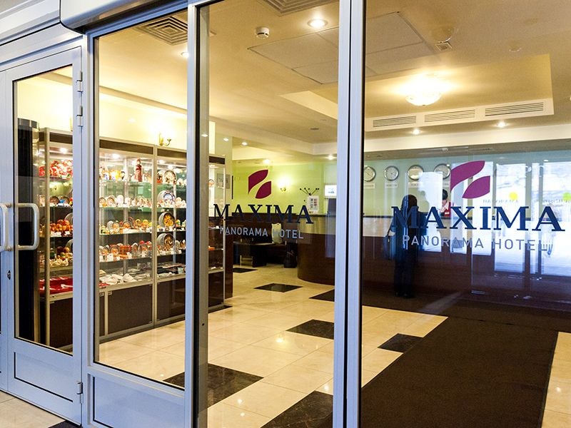 Maxima Panorama
