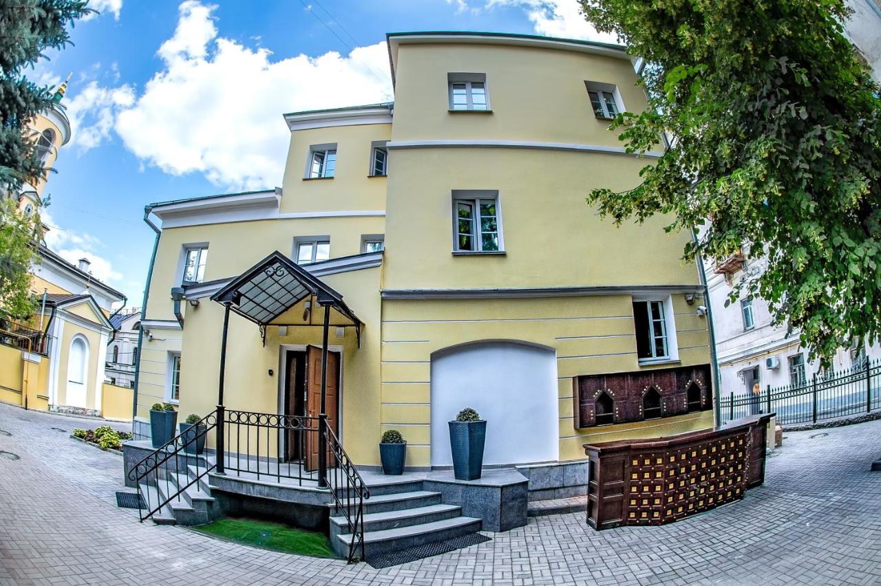 Menshikov Boutique Hotel