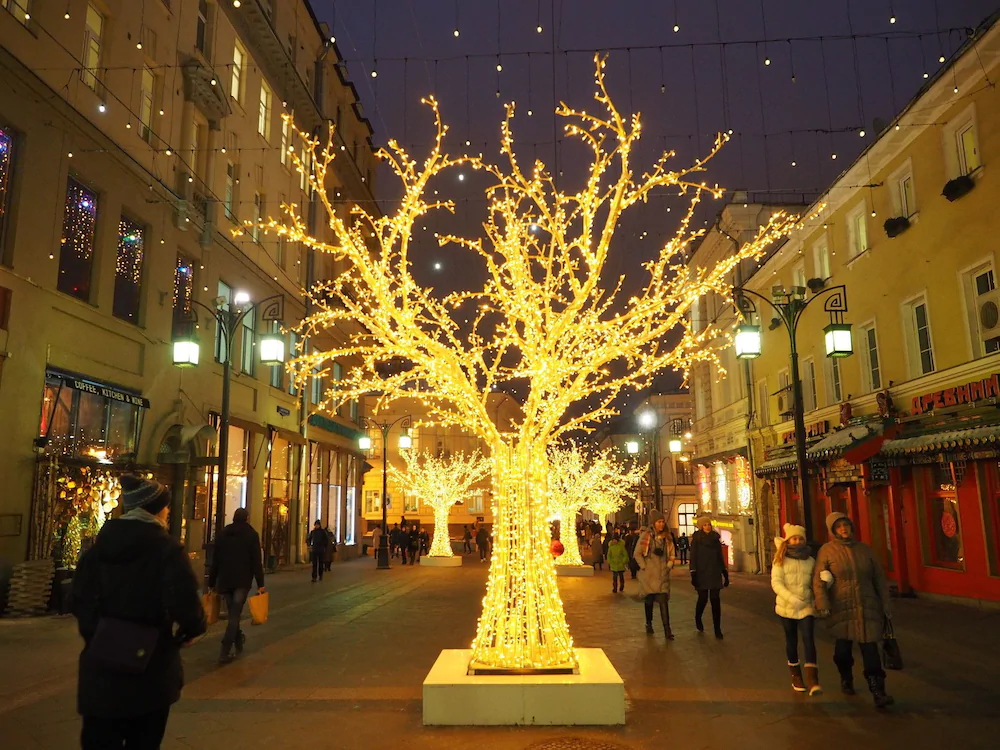 Mini Hotel Near Theater