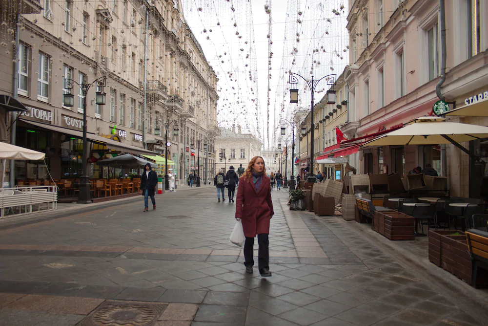 Mini Hotel Near Theater