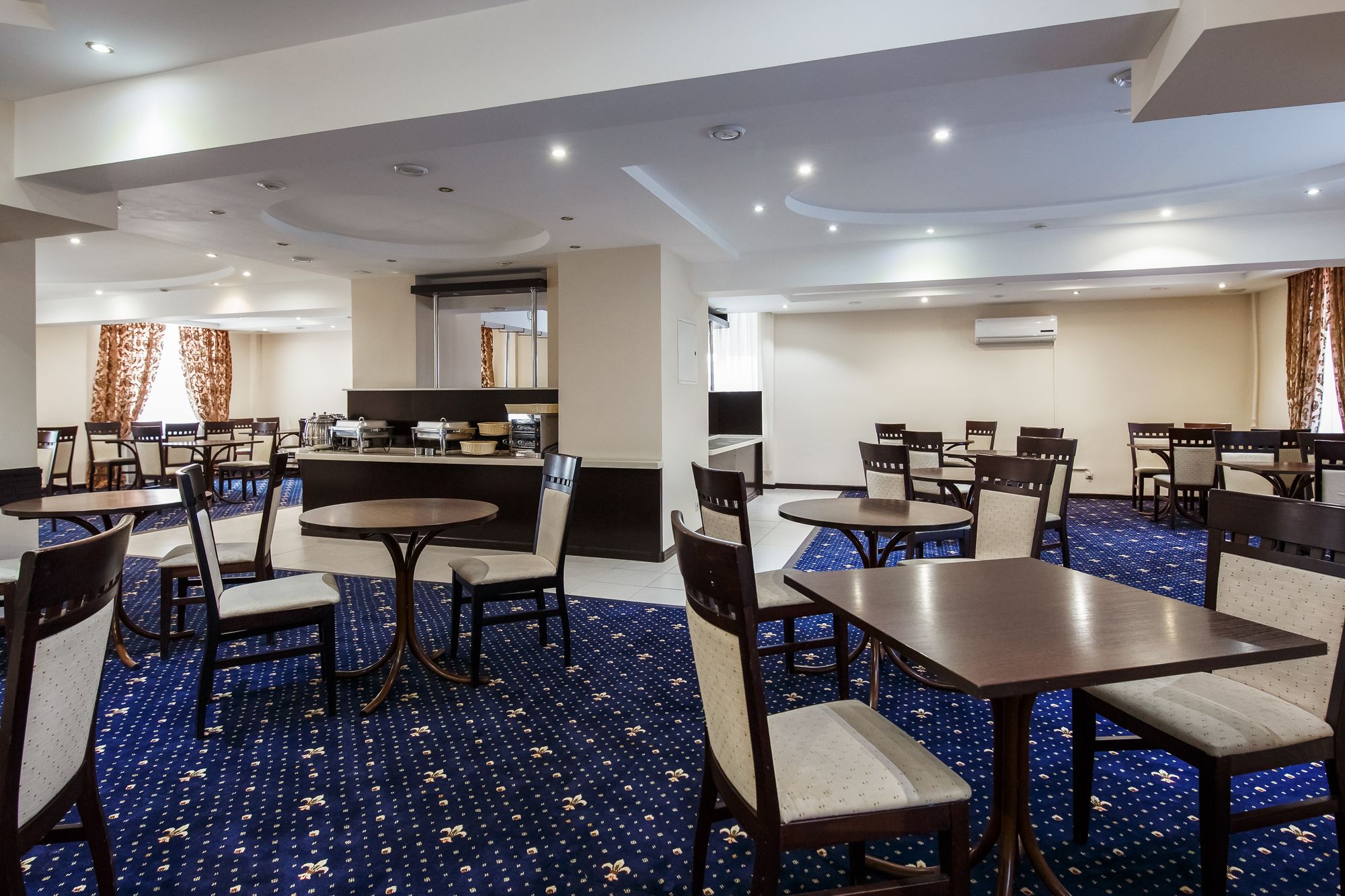 Moscow Holiday Hotel