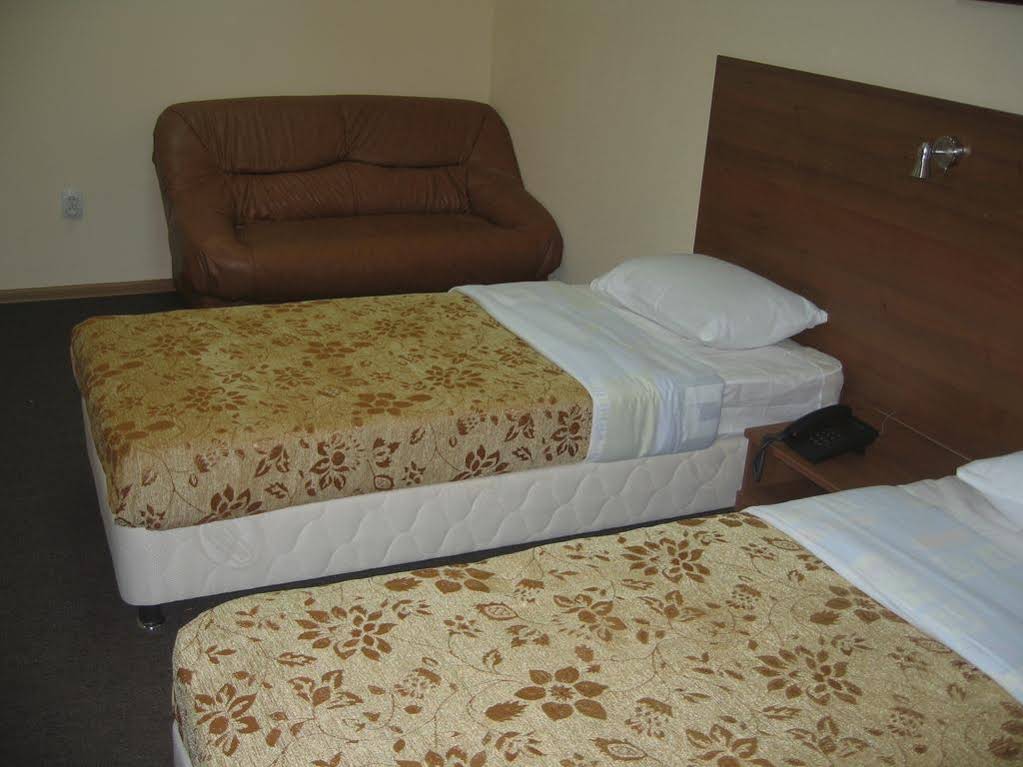 Oktavia Hotel