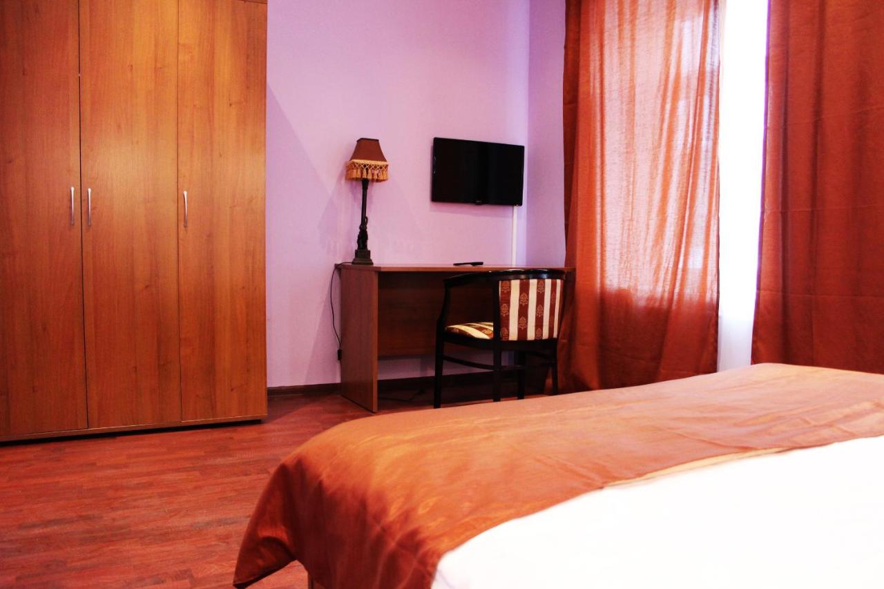 Orange House Hotel