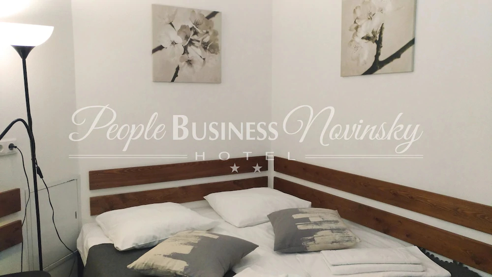 PEOPLE Business Novinsky Hotel