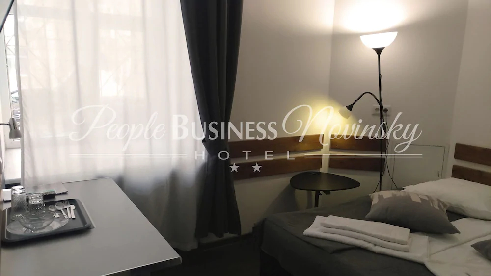 PEOPLE Business Novinsky Hotel