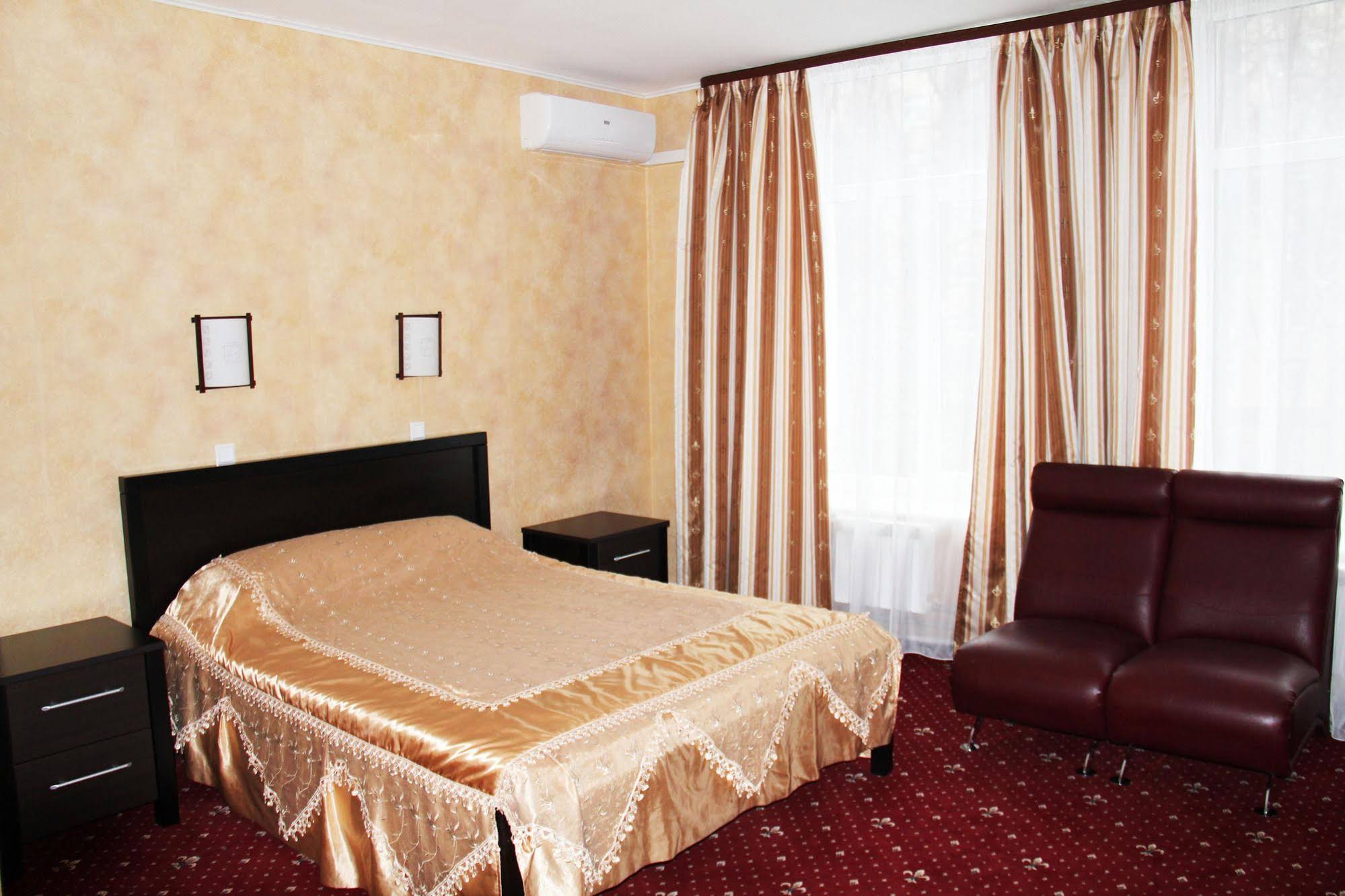 Pervomayskaya Hotel