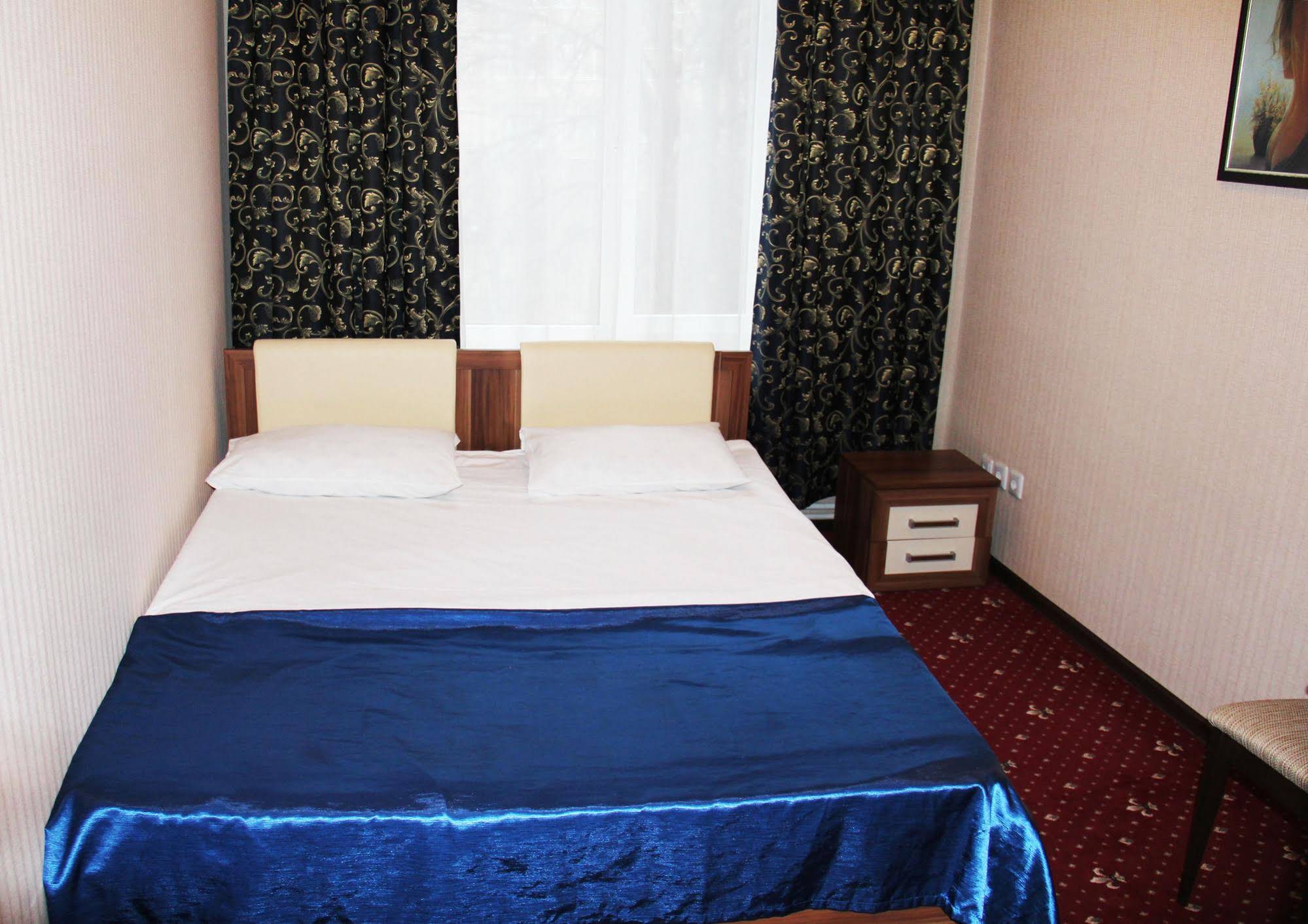Pervomayskaya Hotel