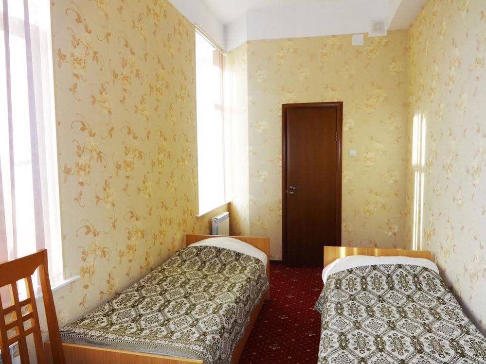 Pervomayskaya Hotel