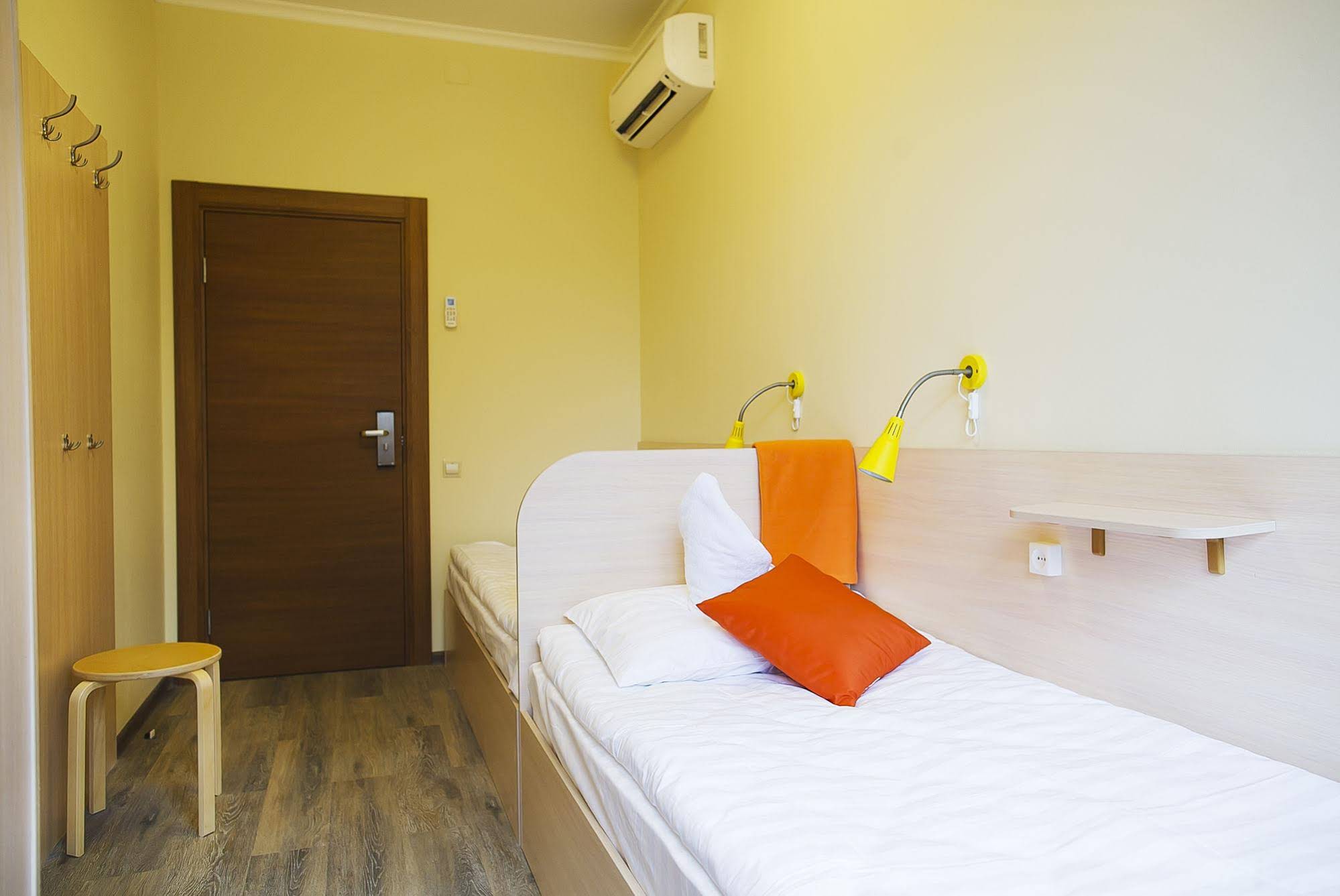 Portal Hostel and Hotel
