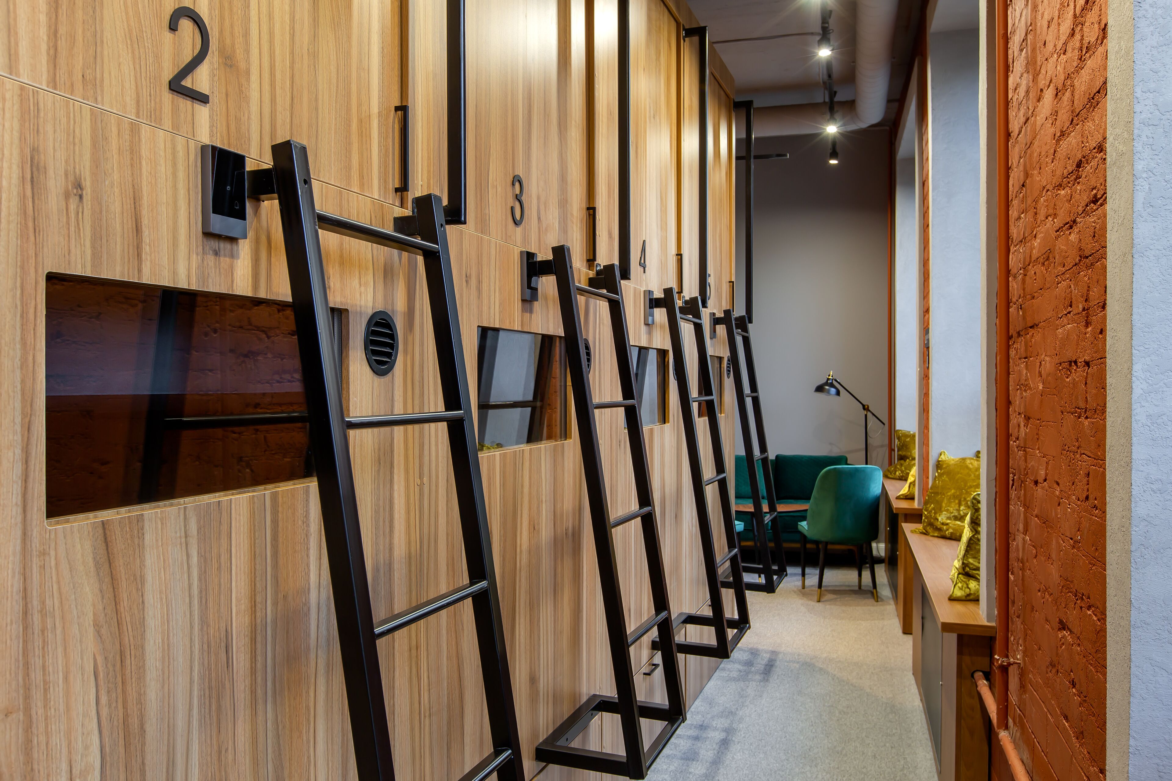 Q-Block Capsule Hotel