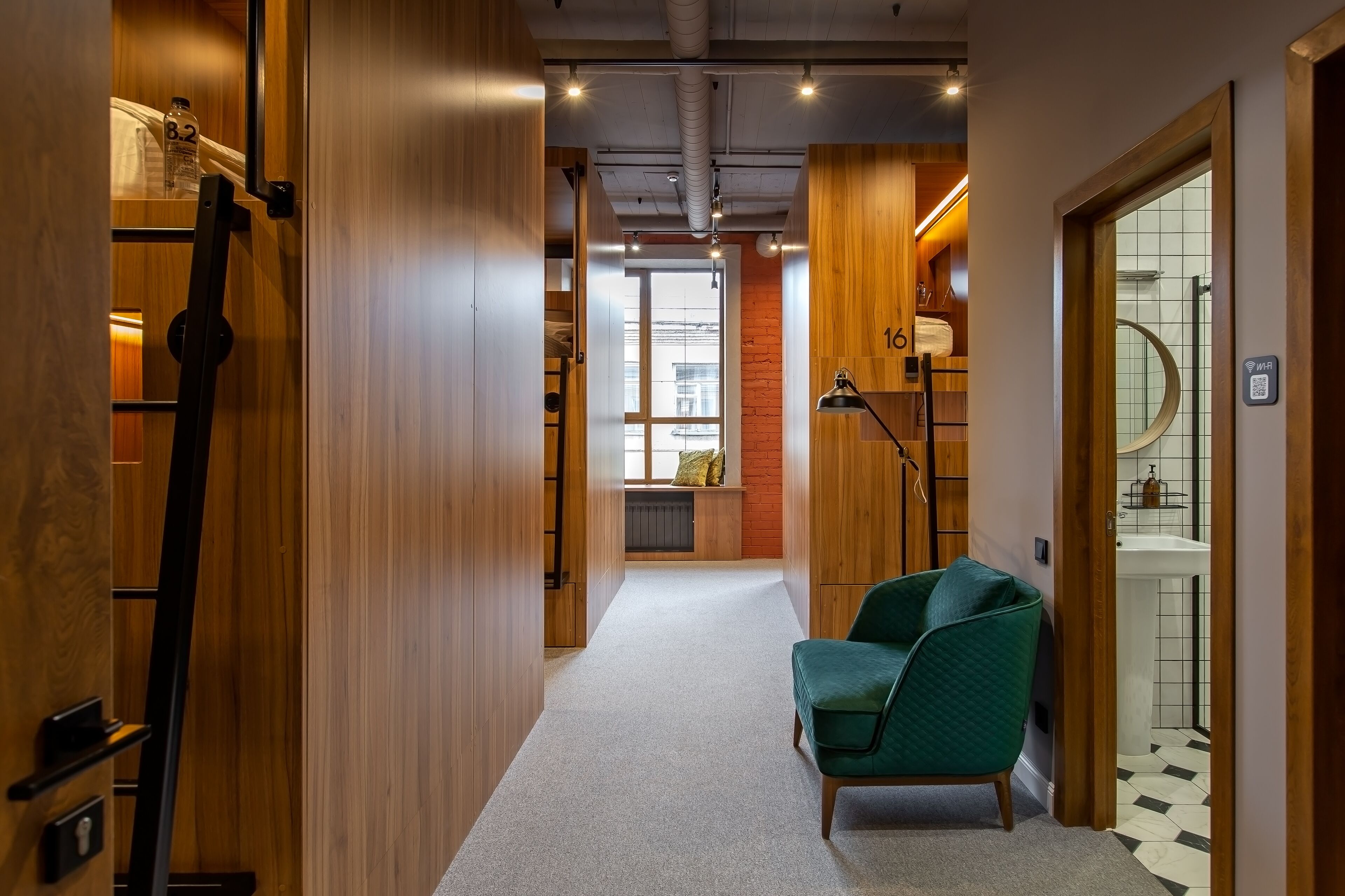 Q-Block Capsule Hotel