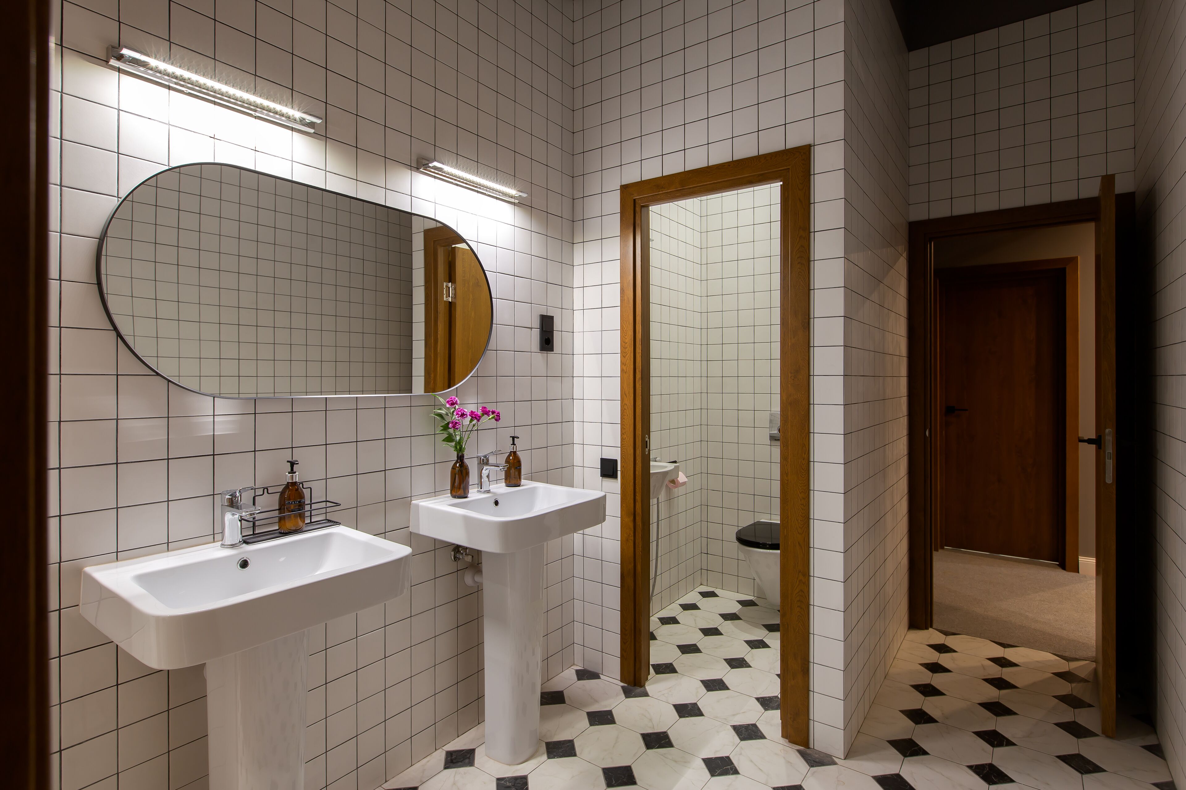 Q-Block Capsule Hotel