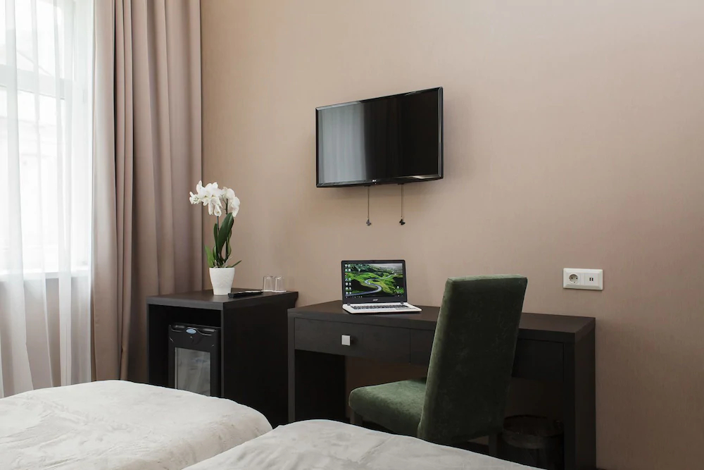 Radio Hotel