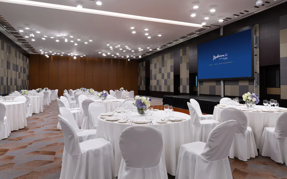 Radisson Blu Olympiyskiy Hotel, Moscow