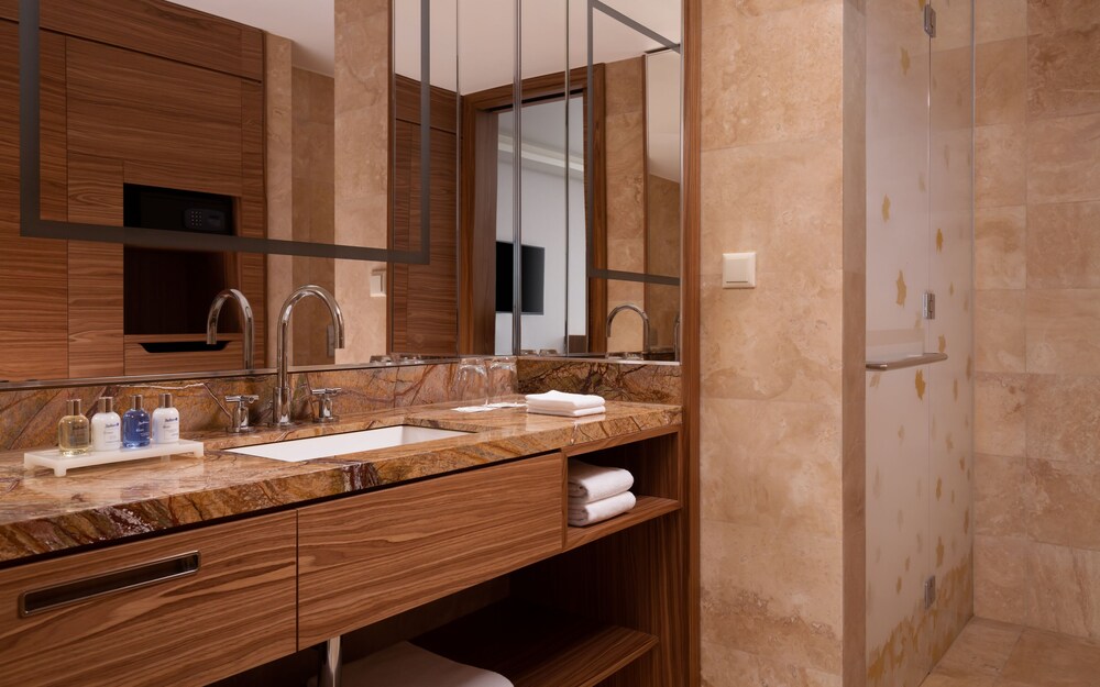 Radisson Blu Olympiyskiy Hotel, Moscow